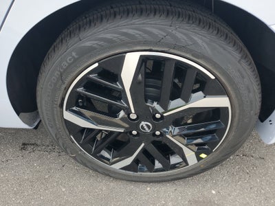 2025 Nissan Versa SR