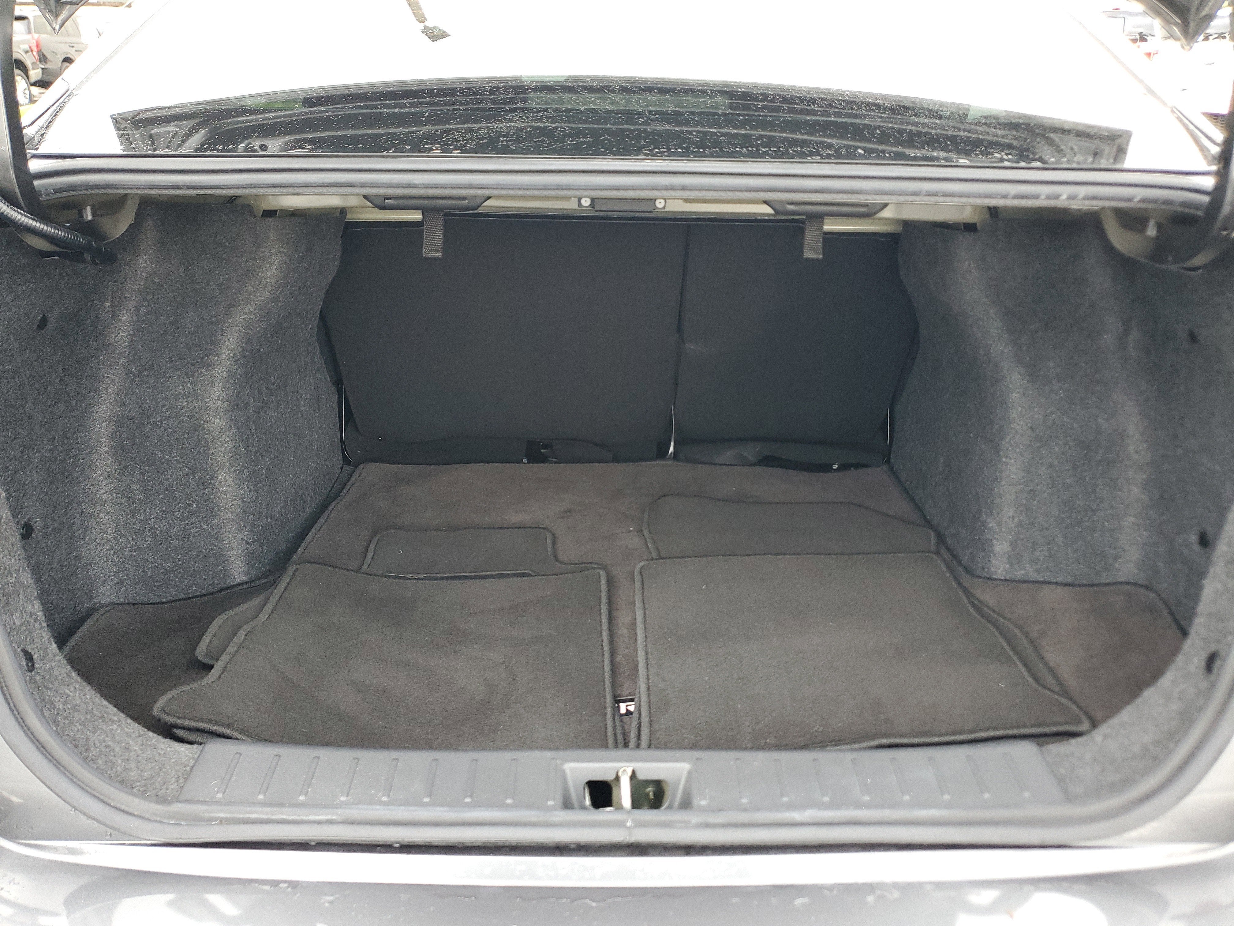 2023 Nissan Versa SR