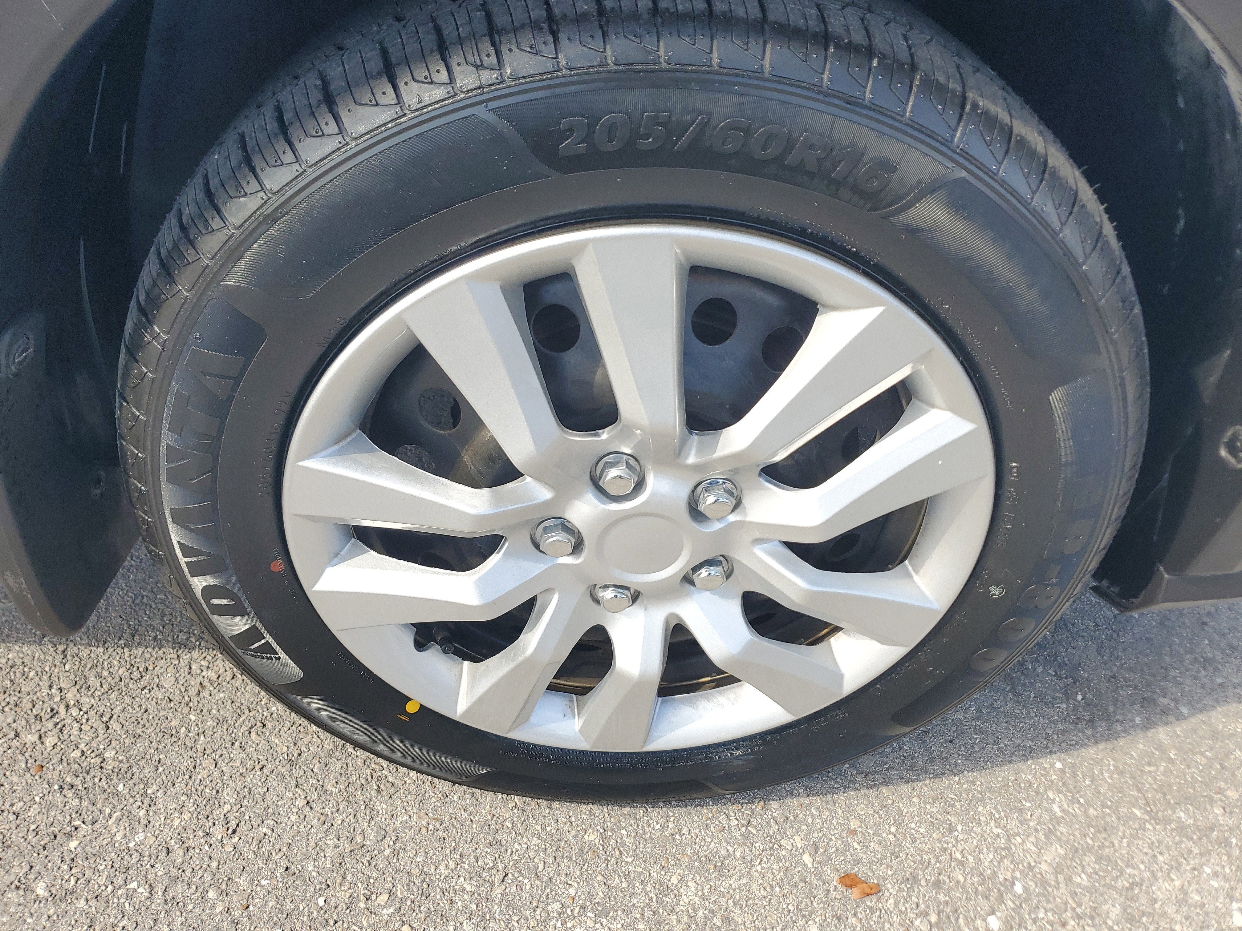 2023 Nissan Kicks S