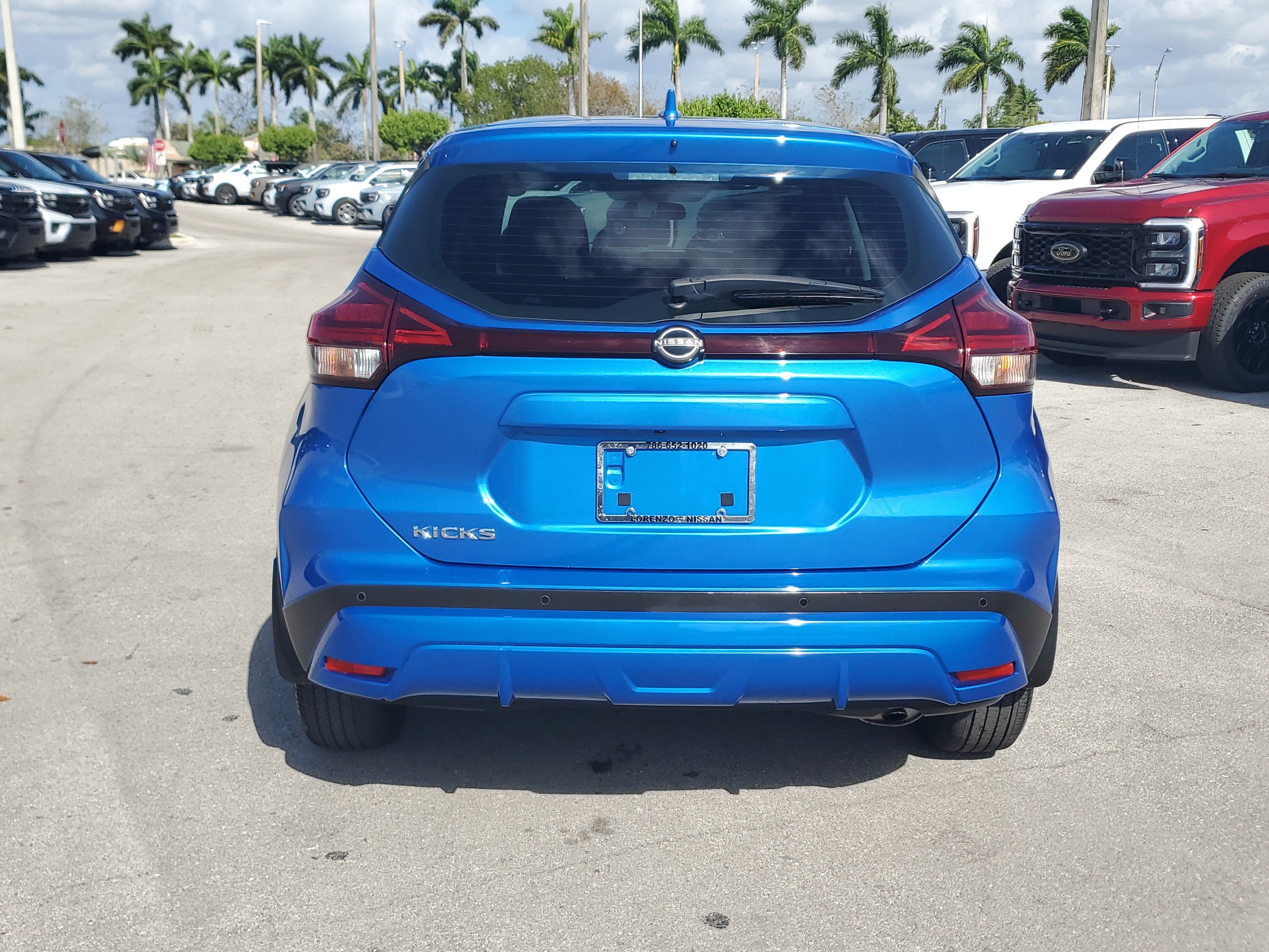 2023 Nissan Kicks S