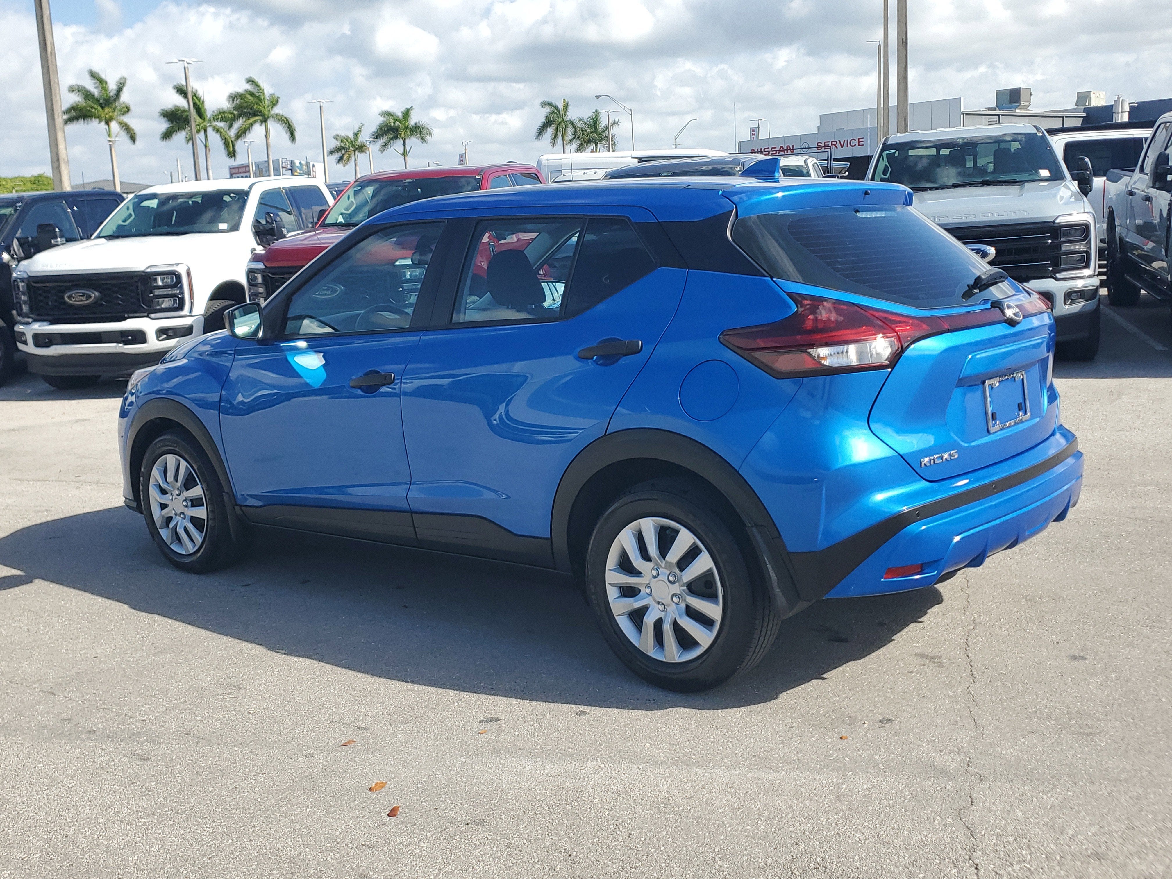 2023 Nissan Kicks S