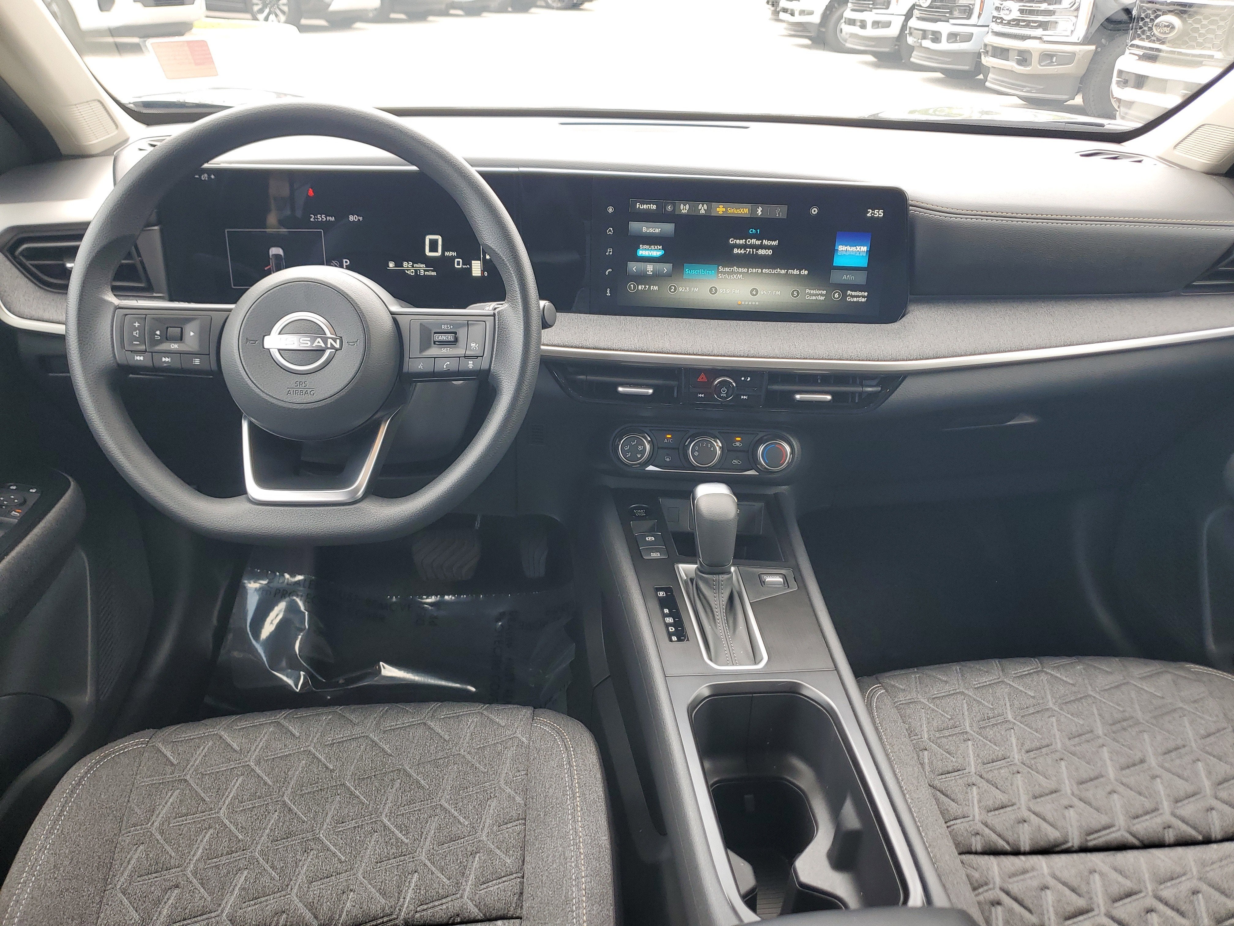 2025 Nissan Kicks SV