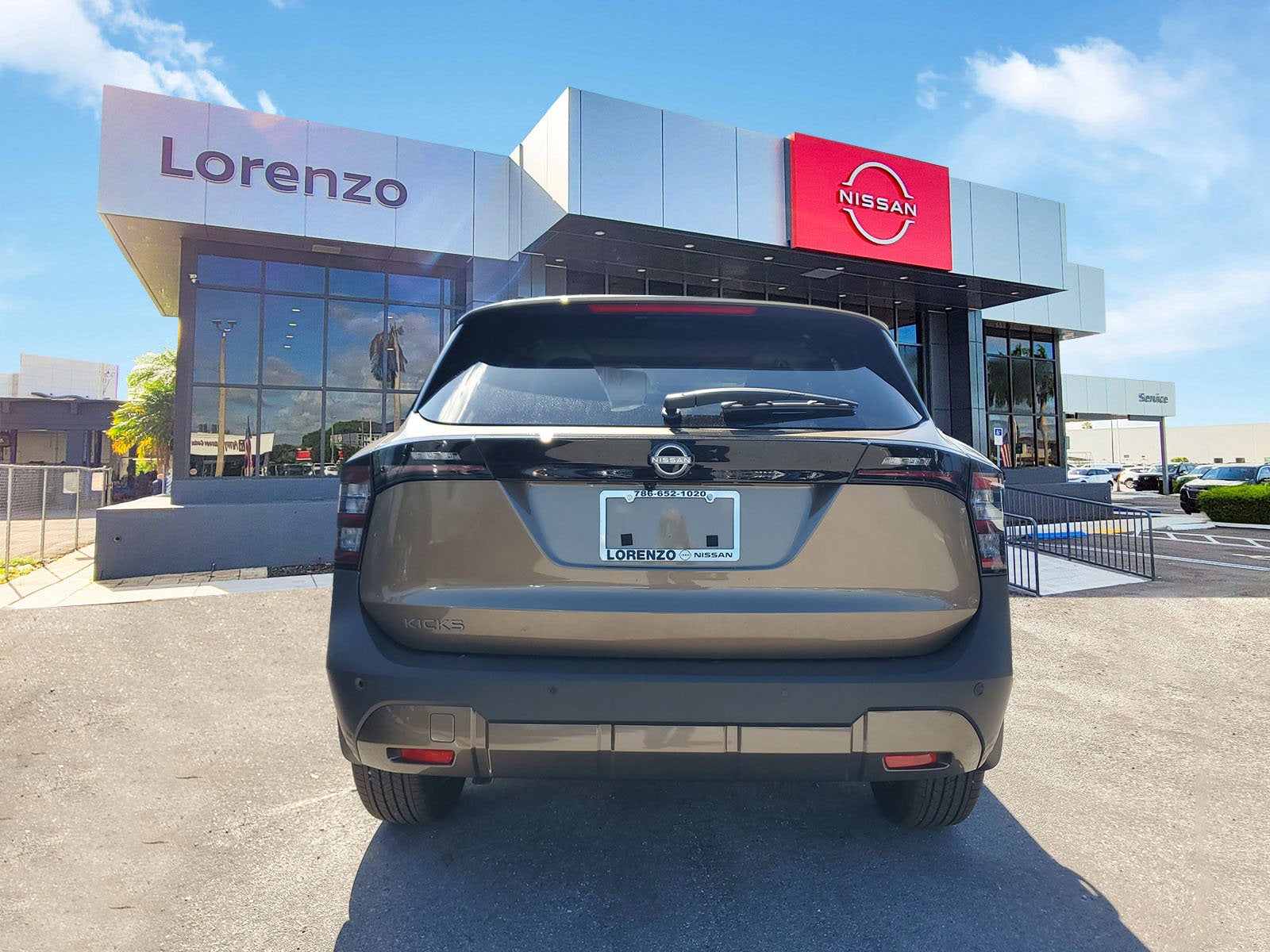 2026 Nissan Kicks SV