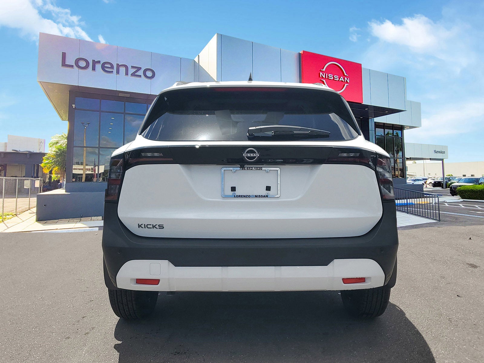 2026 Nissan Kicks SV