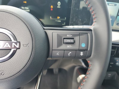 2025 Nissan Kicks SR