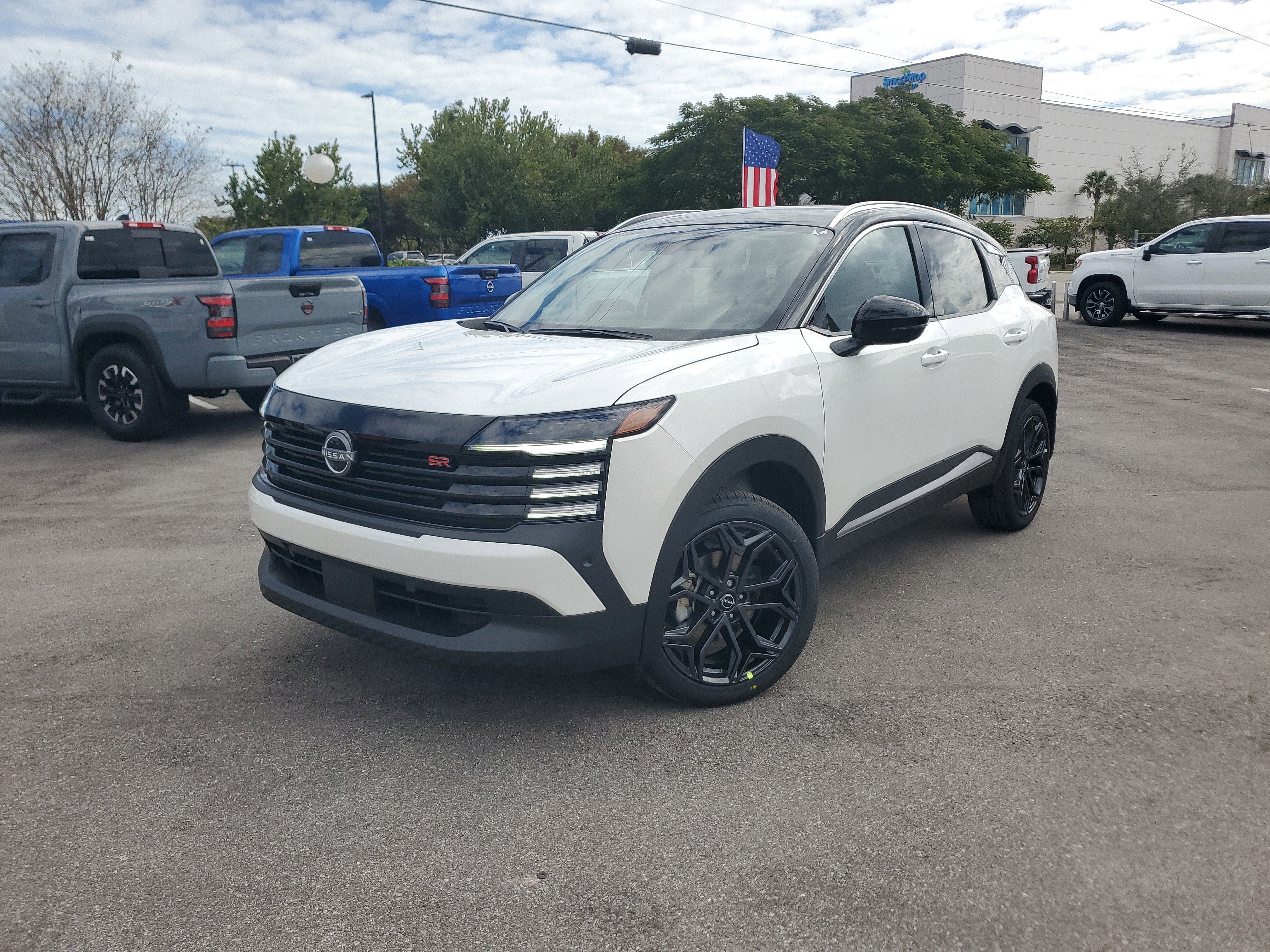 2026 Nissan Kicks SR