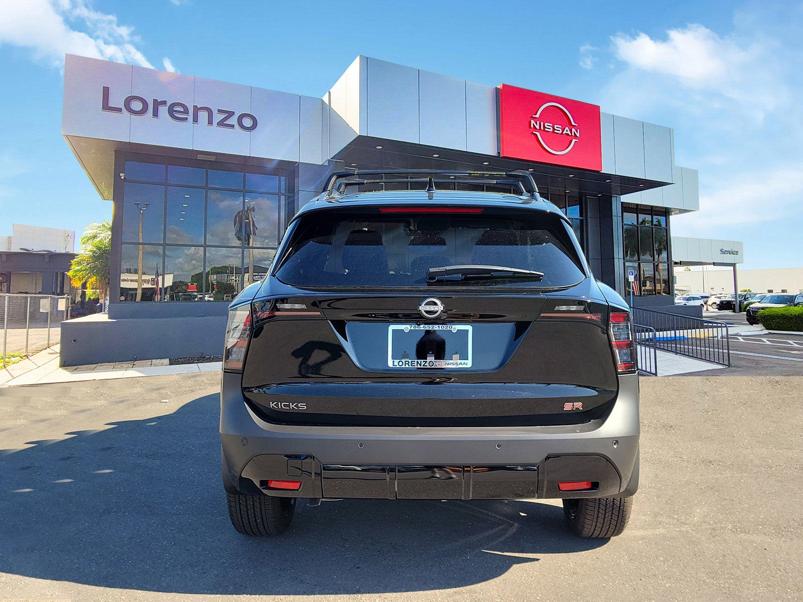 2026 Nissan Kicks SR