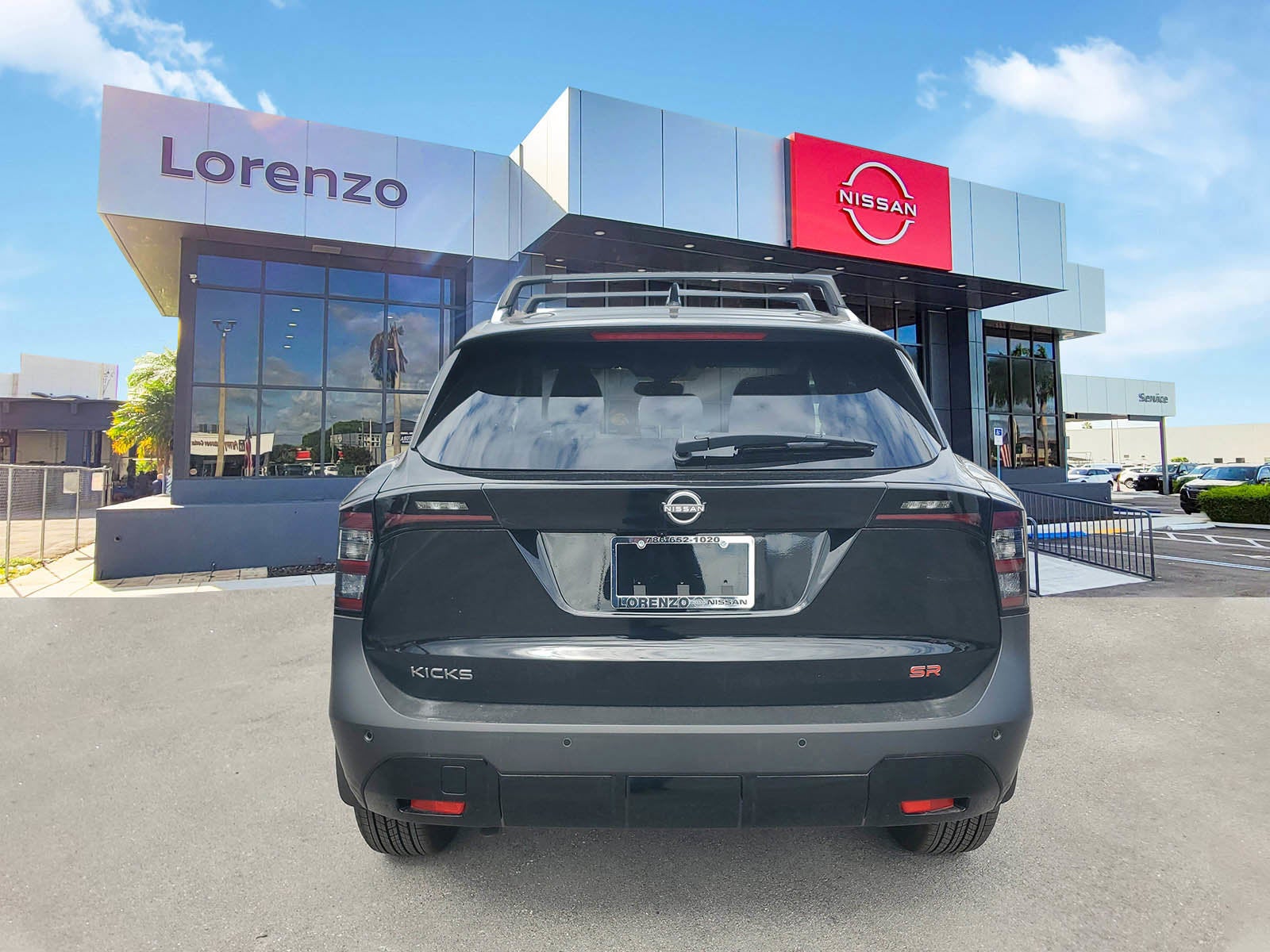 2026 Nissan Kicks SR