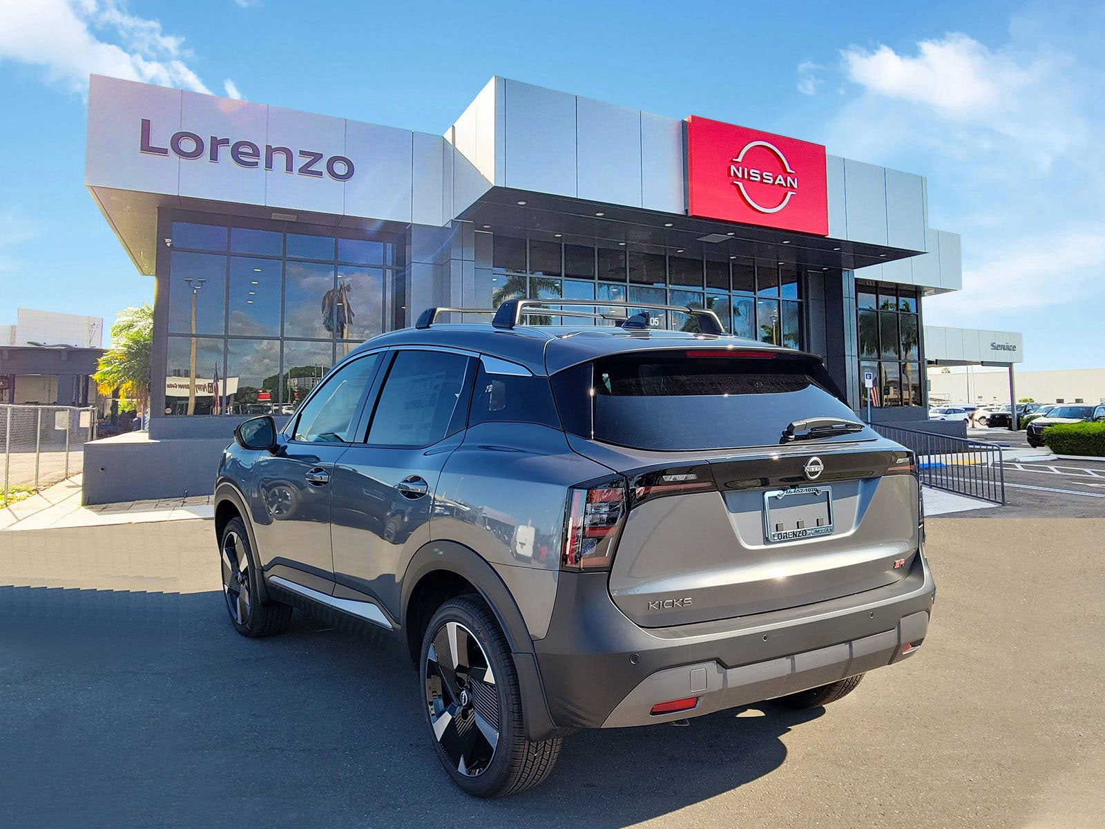 2026 Nissan Kicks SR