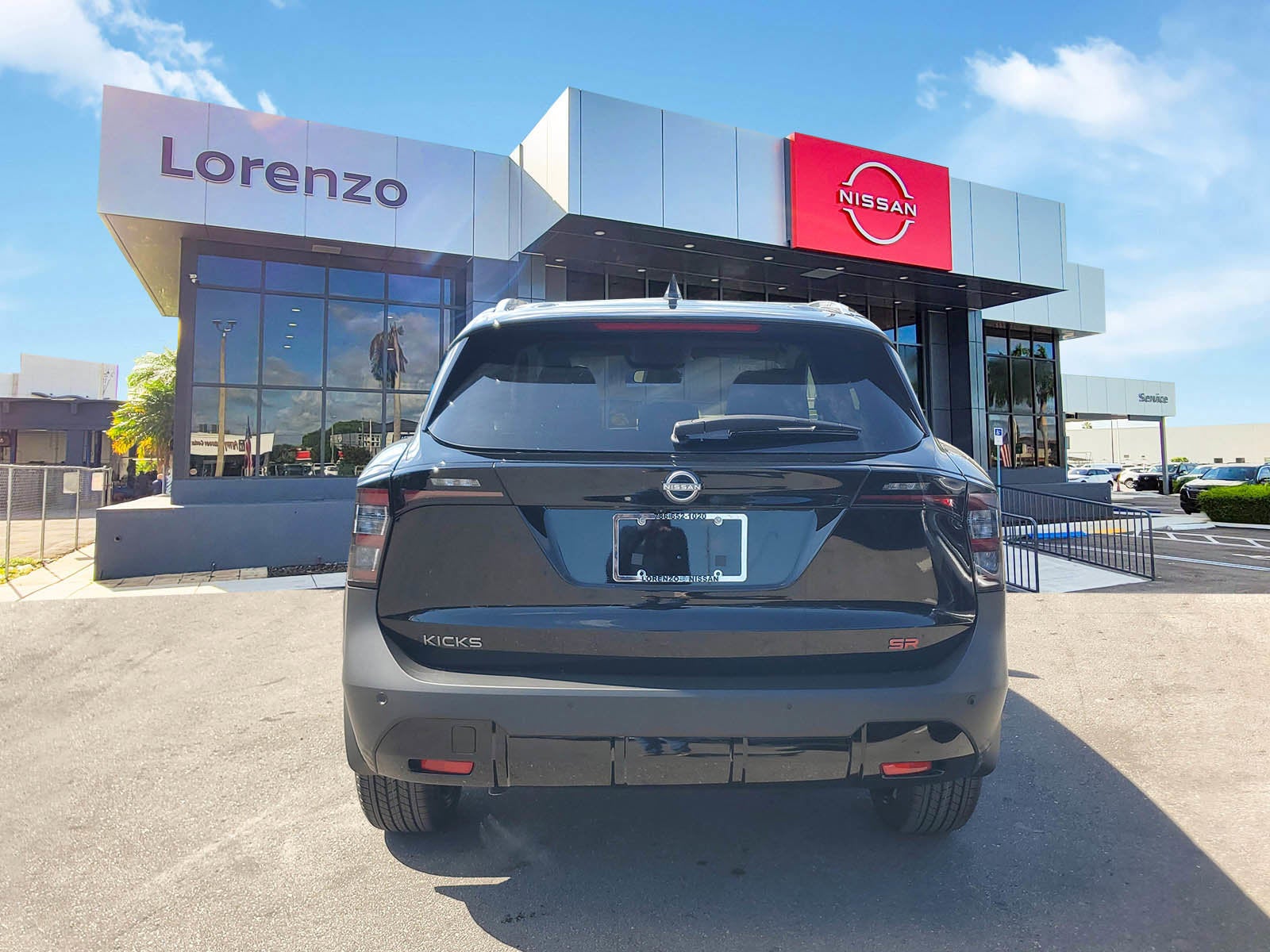 2026 Nissan Kicks SR