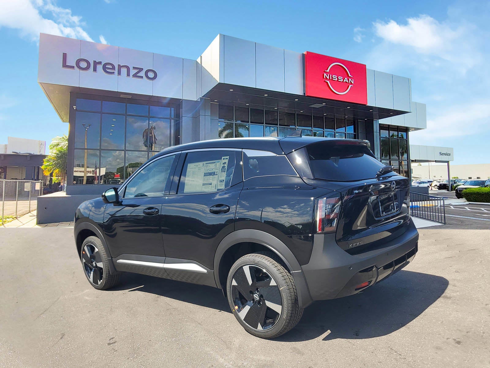 2026 Nissan Kicks SR