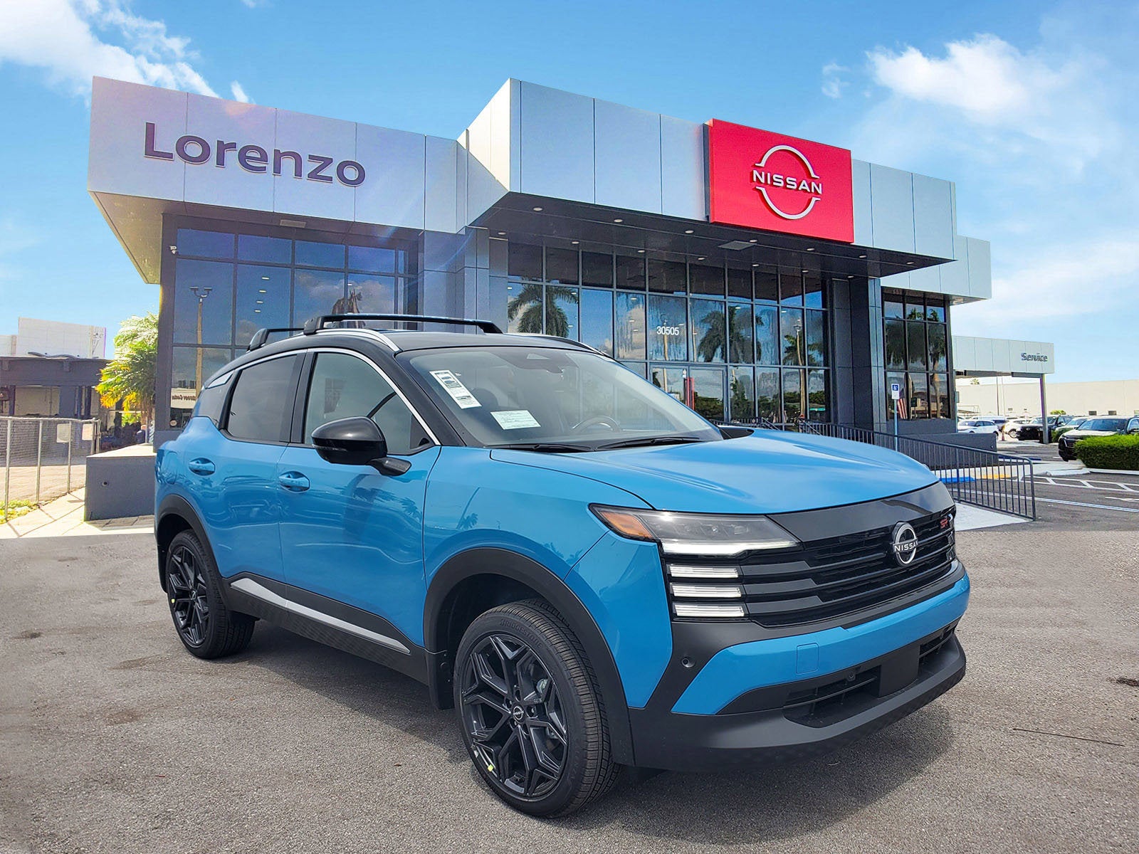 2025 Nissan Kicks SR