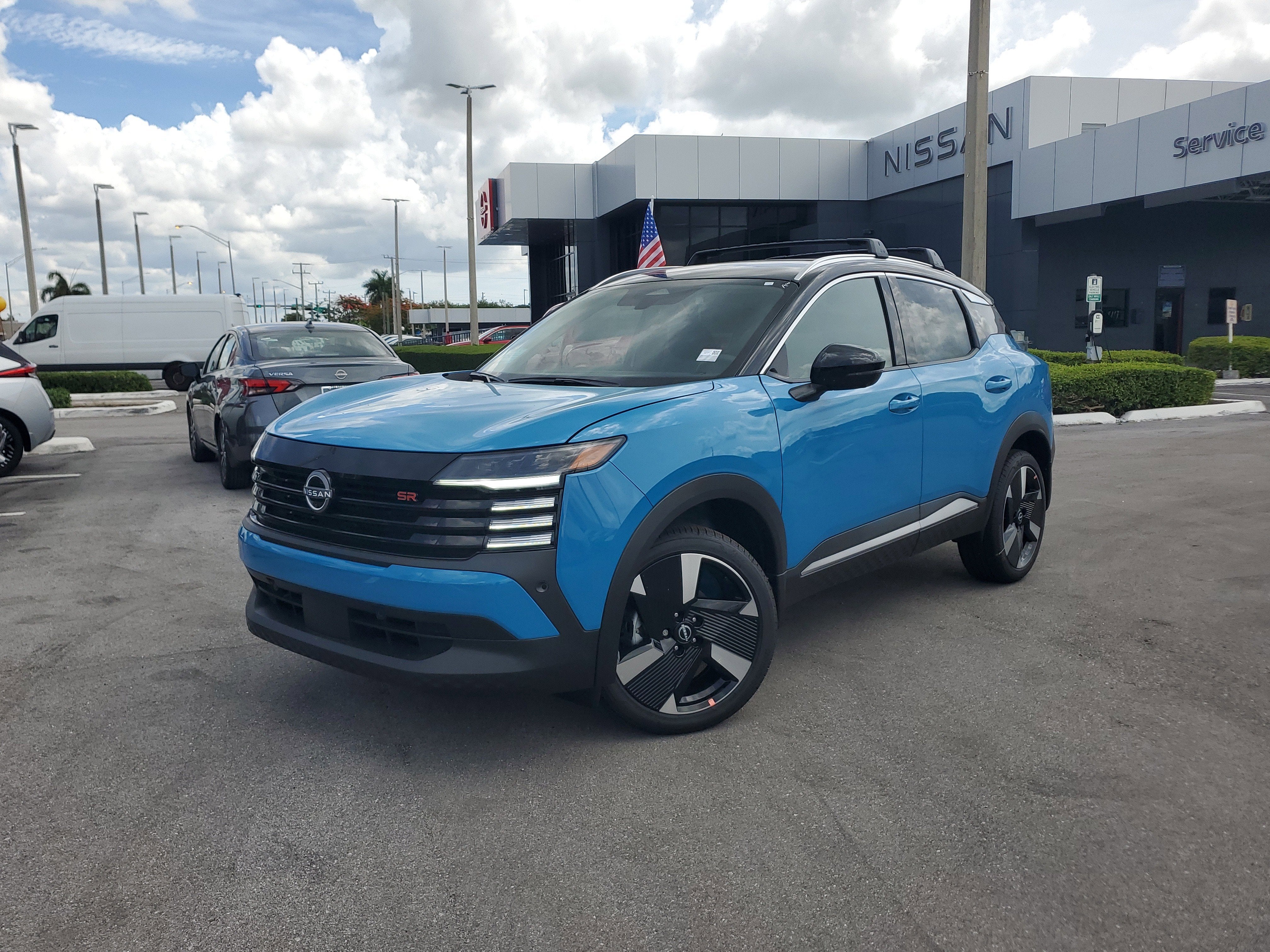 2025 Nissan Kicks SR