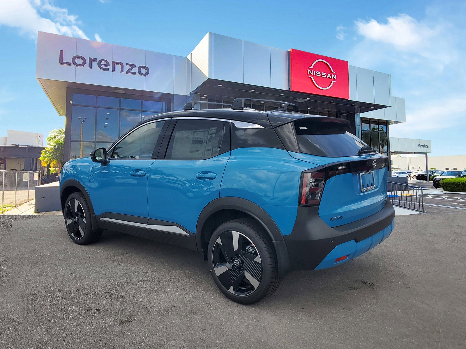 2025 Nissan Kicks SR