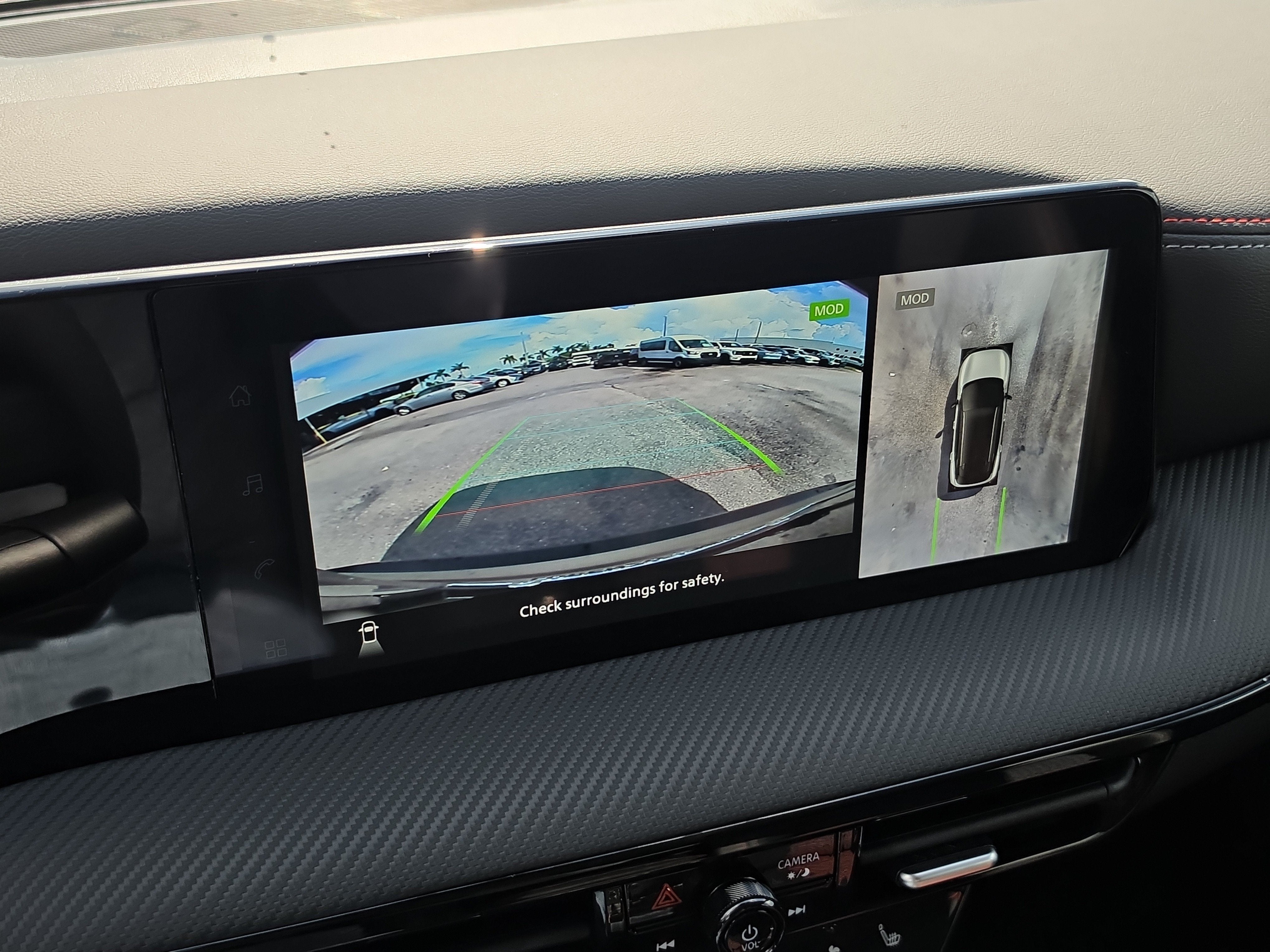 2026 Nissan Kicks SR 4WD