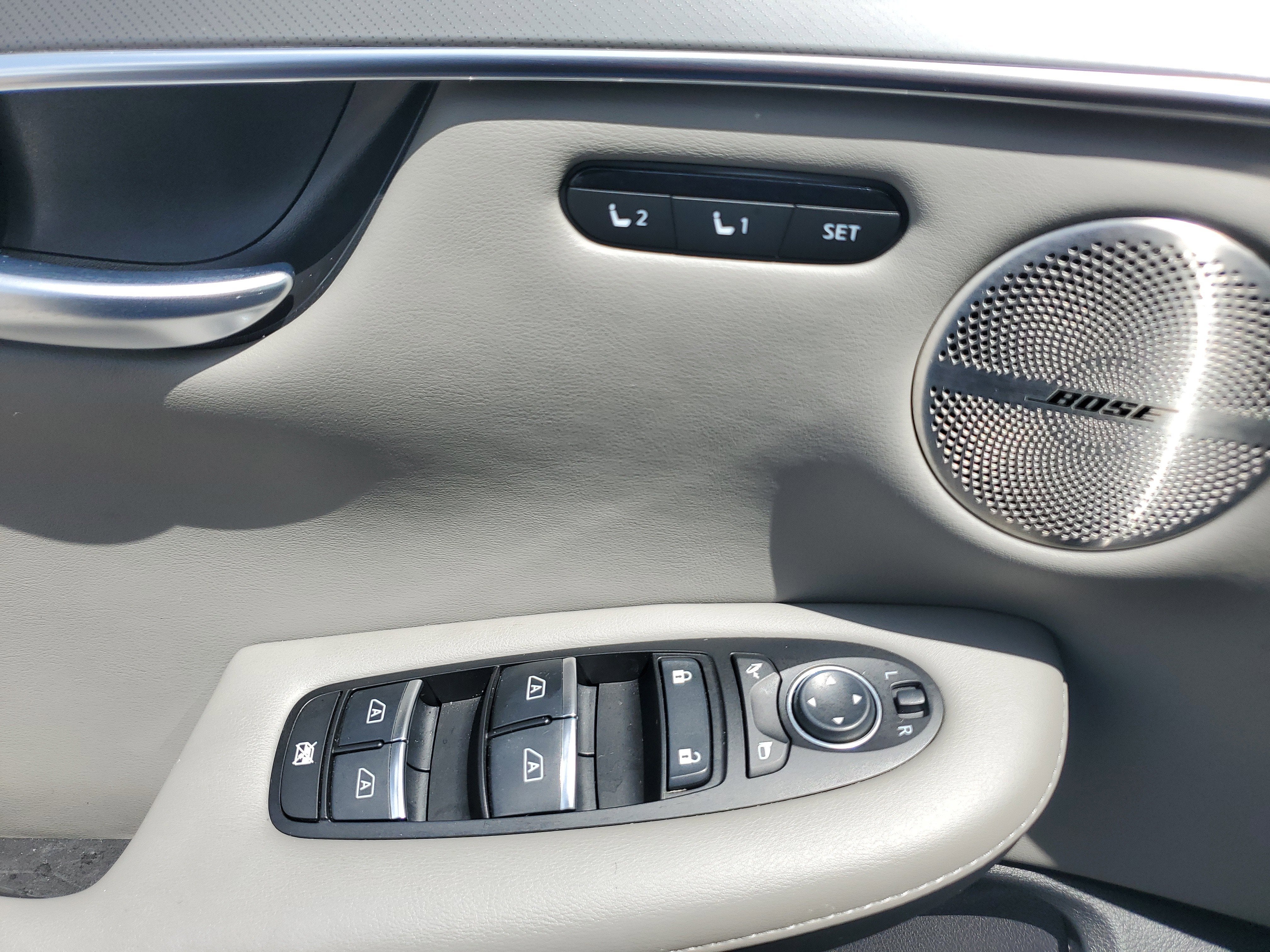 2024 INFINITI QX50 LUXE