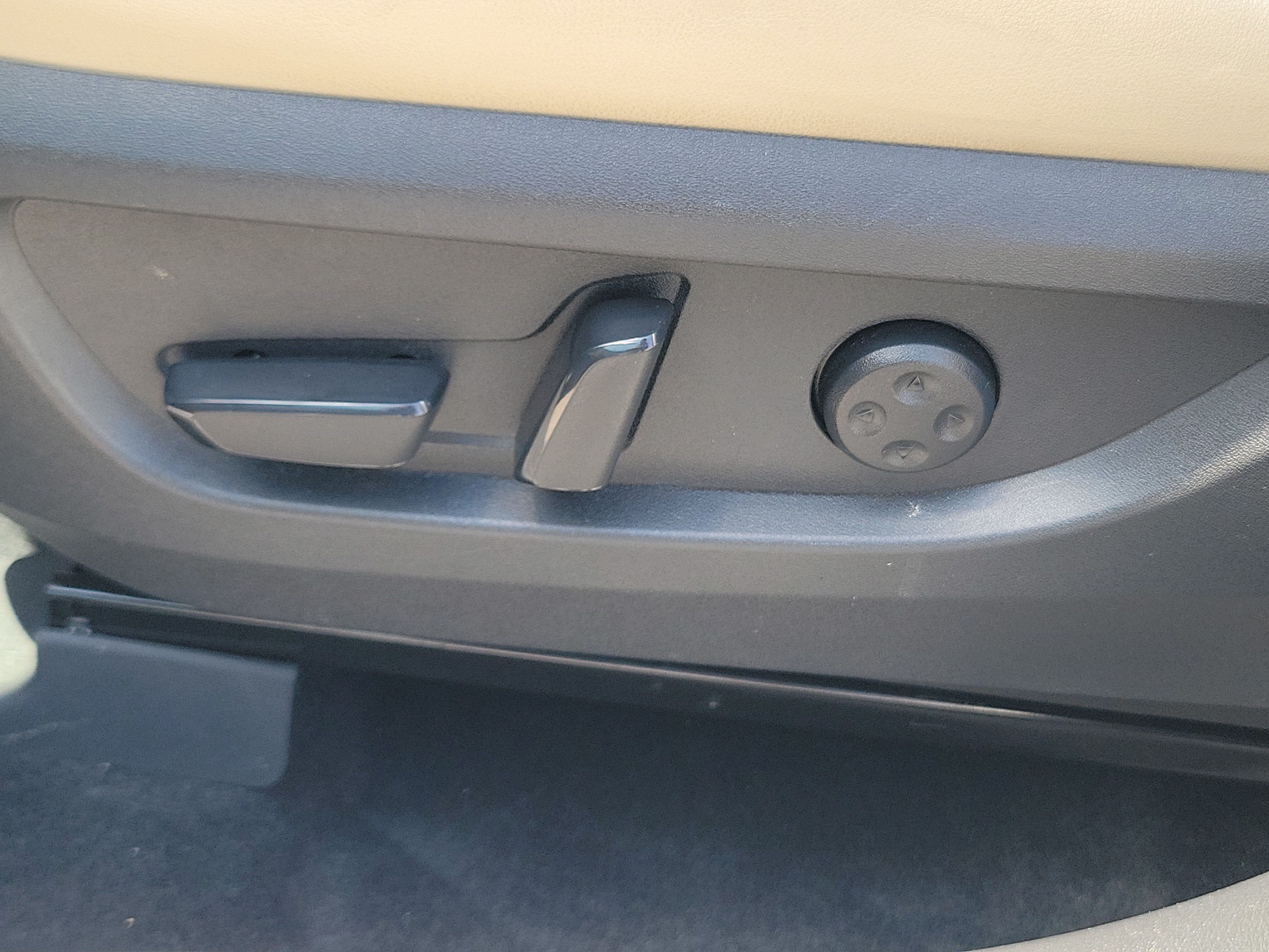 2022 INFINITI QX50 LUXE