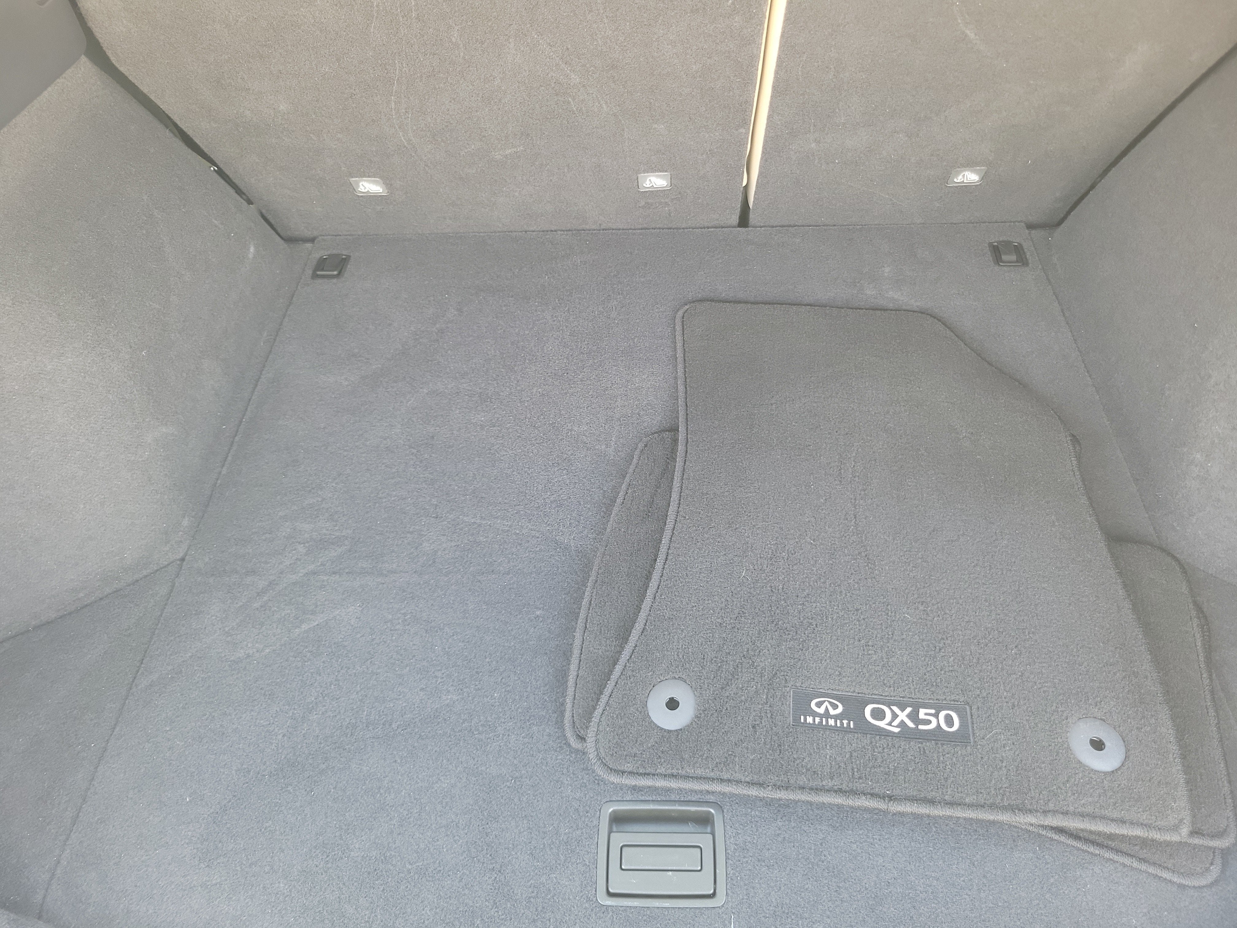 2022 INFINITI QX50 LUXE