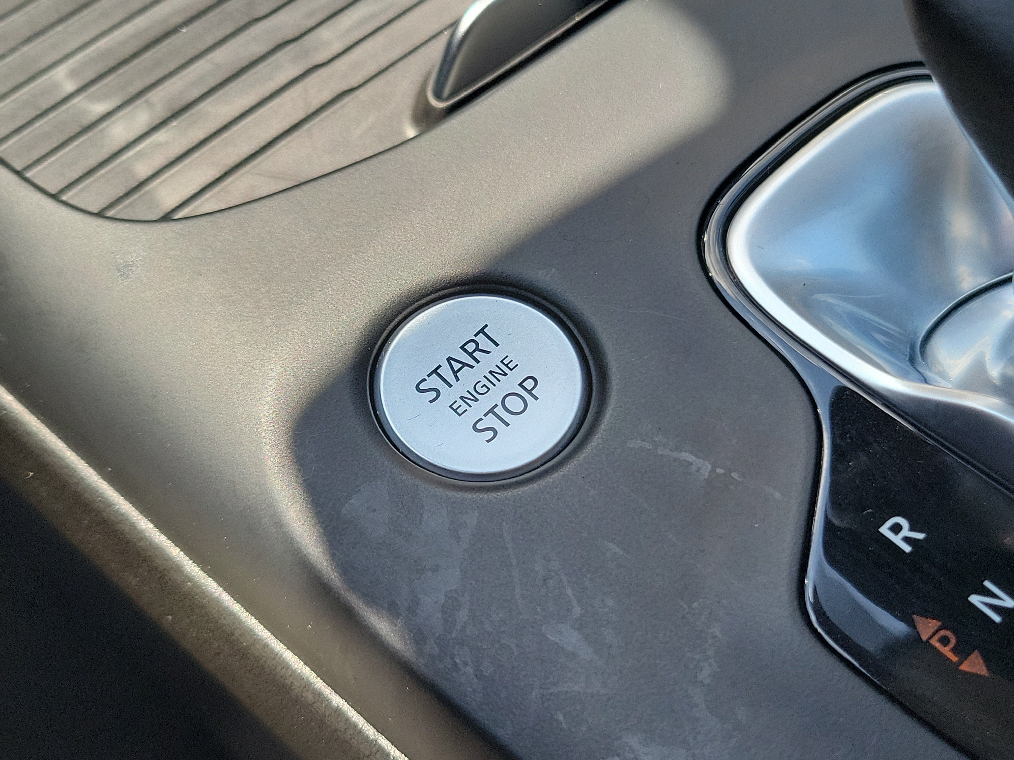 2022 INFINITI QX50 LUXE
