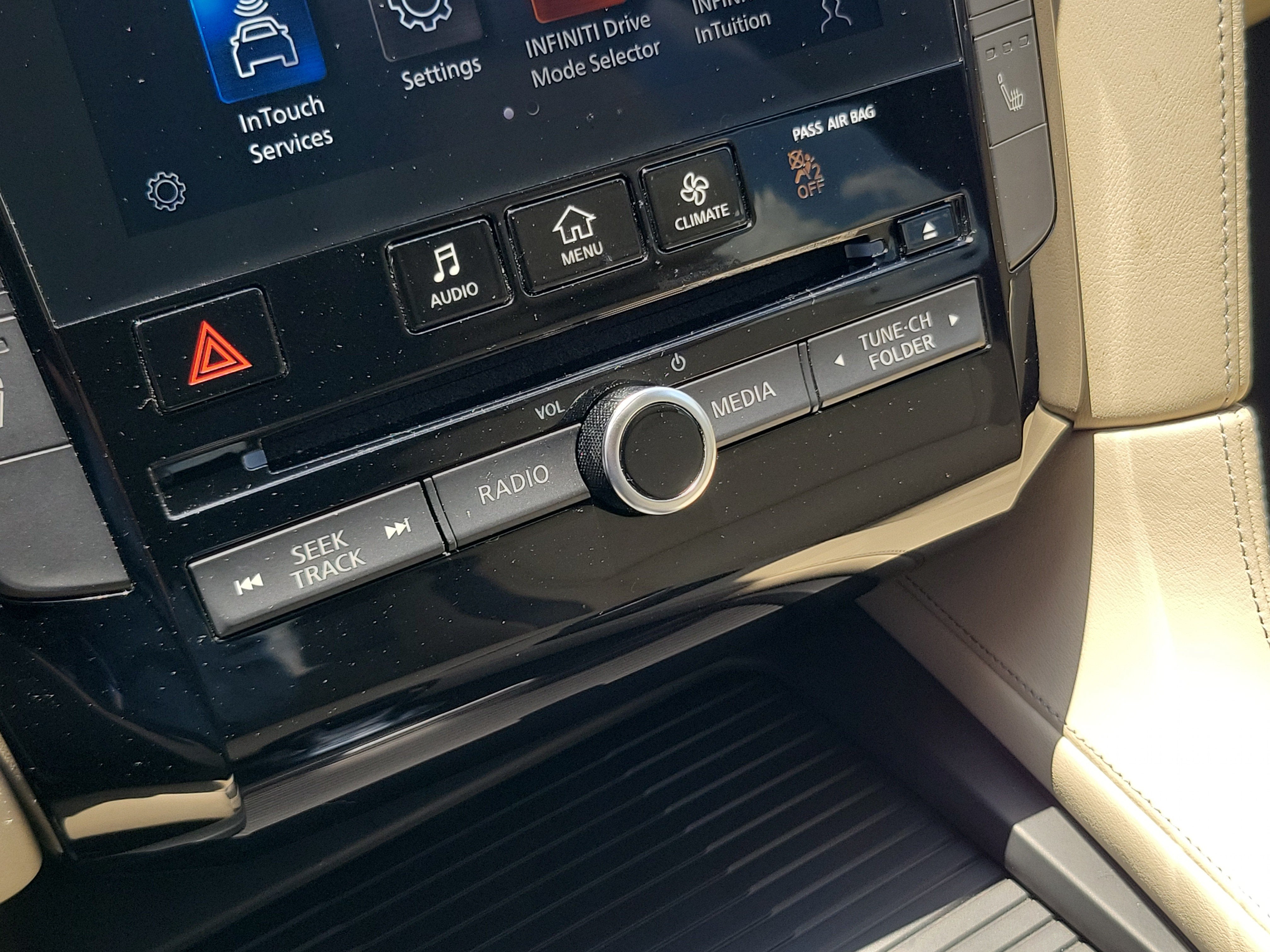 2022 INFINITI QX50 LUXE