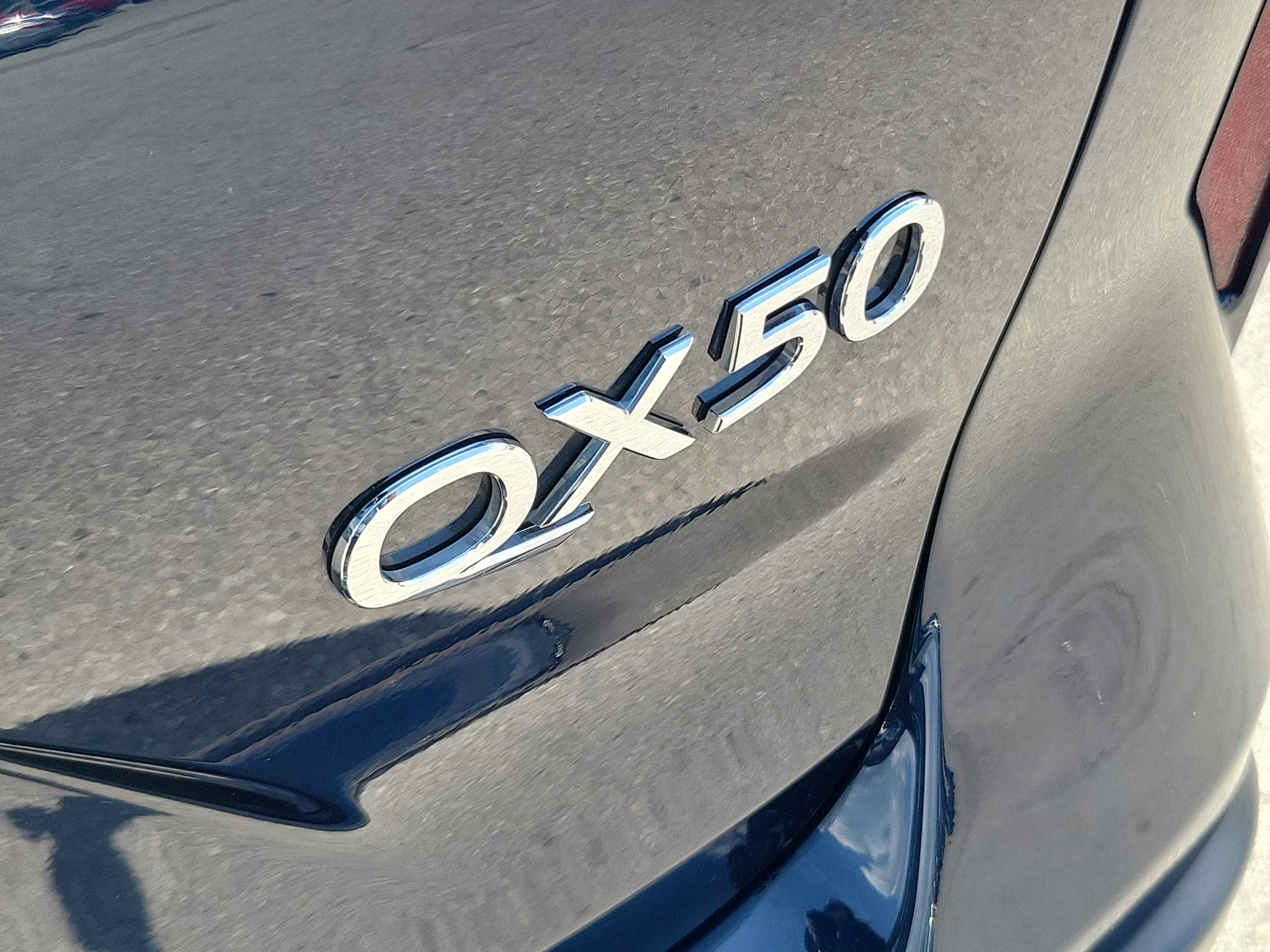 2022 INFINITI QX50 LUXE