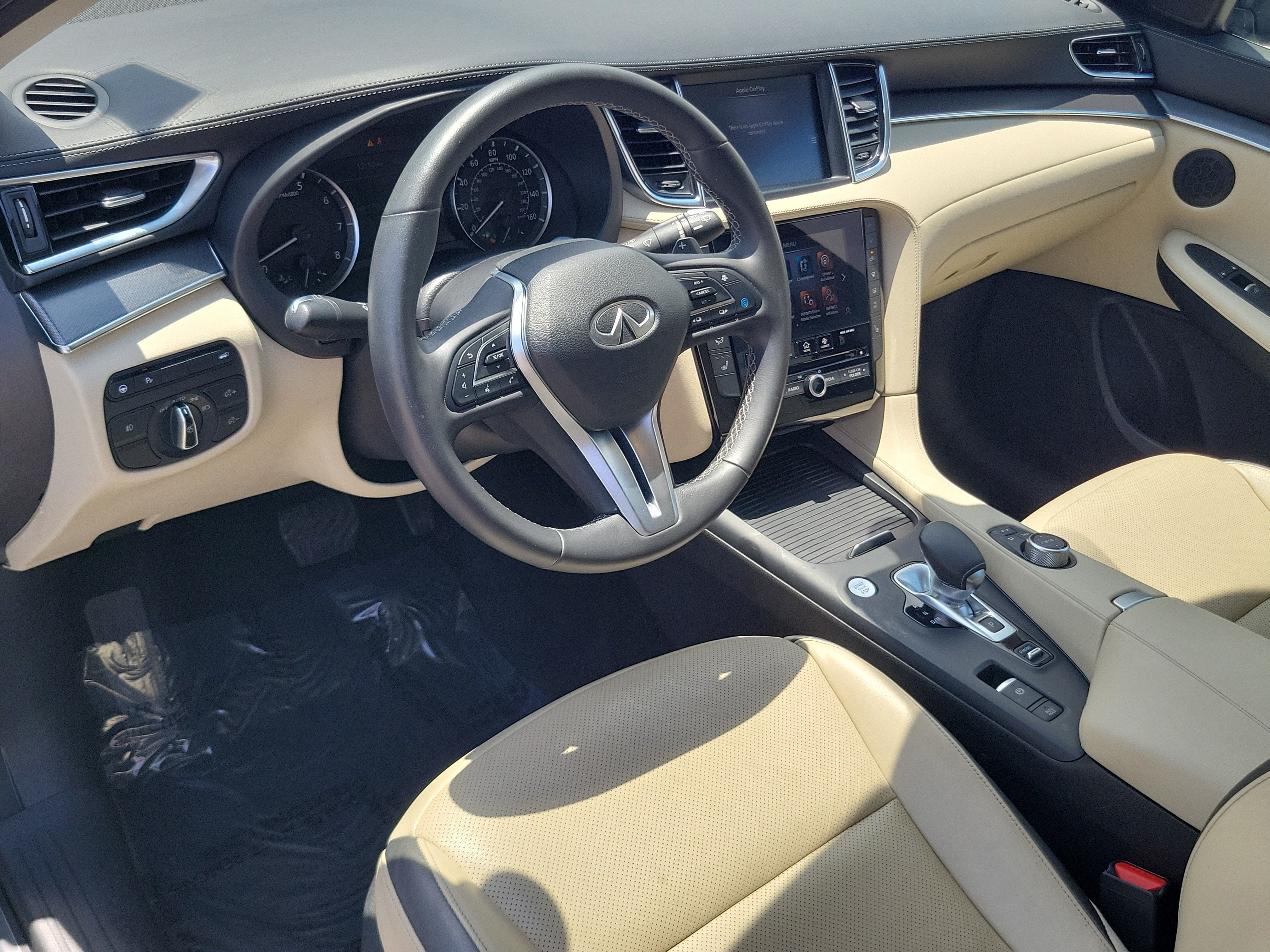 2022 INFINITI QX50 LUXE