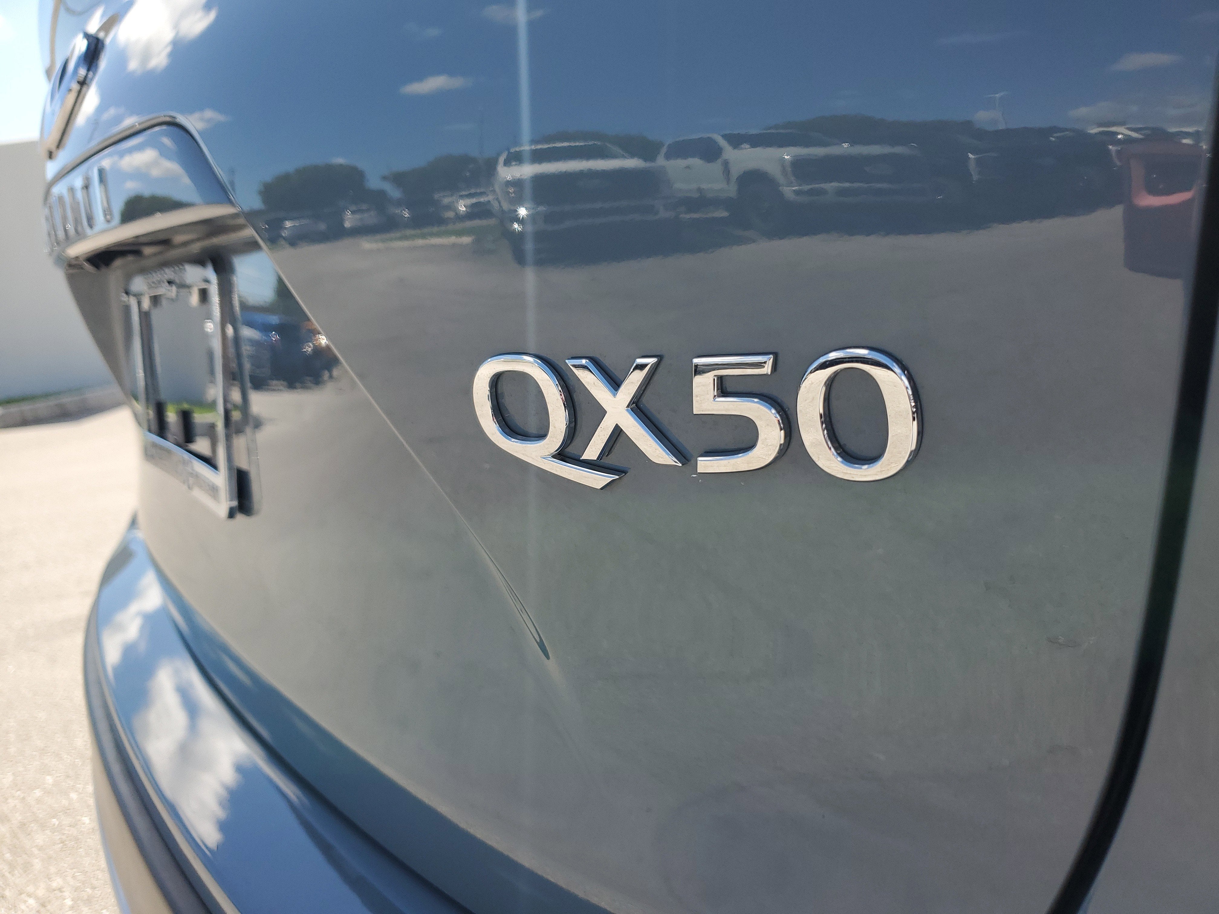 2022 INFINITI QX50 ESSENTIAL