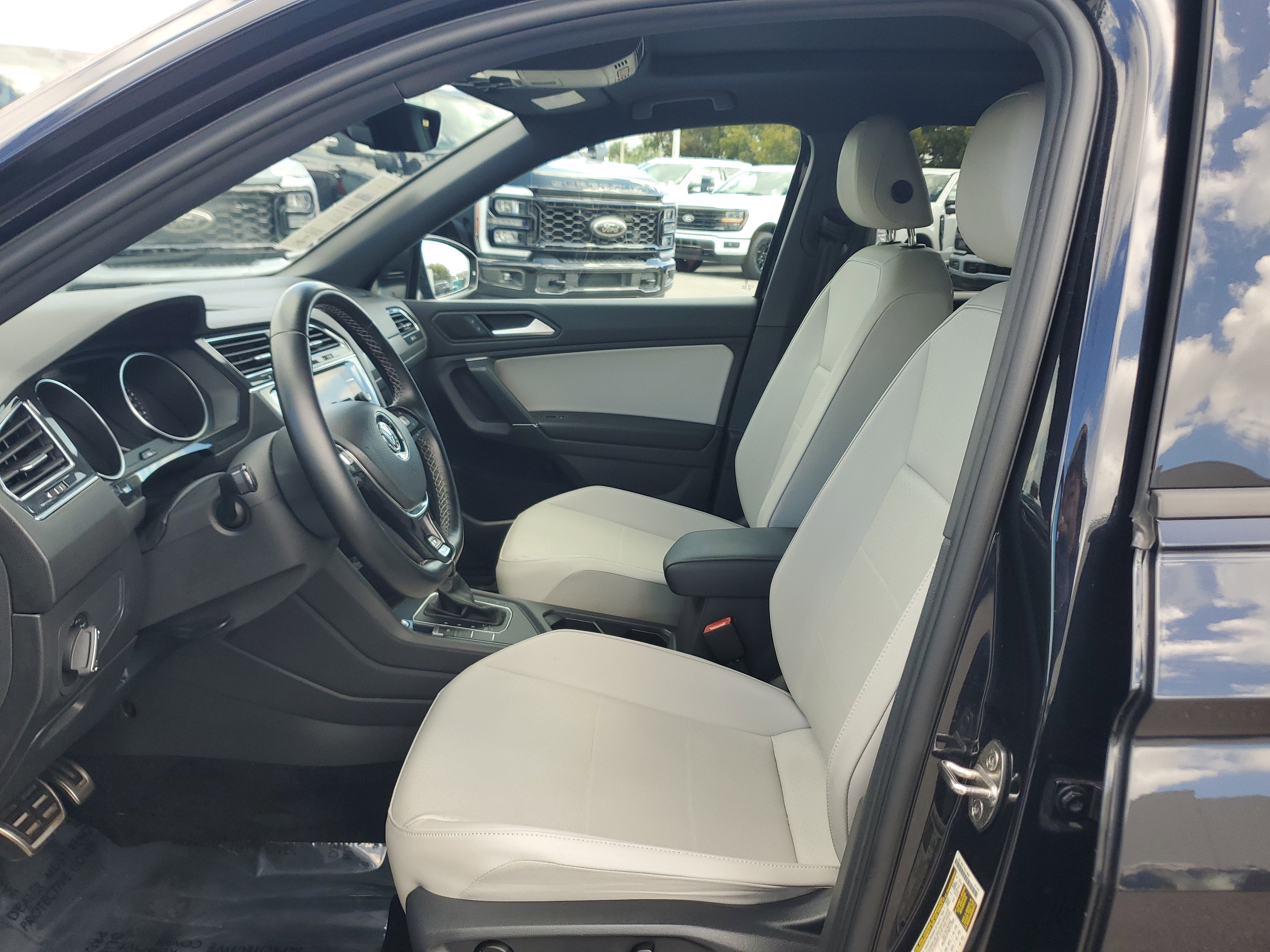 2020 Volkswagen Tiguan 2.0T SE R-Line Black