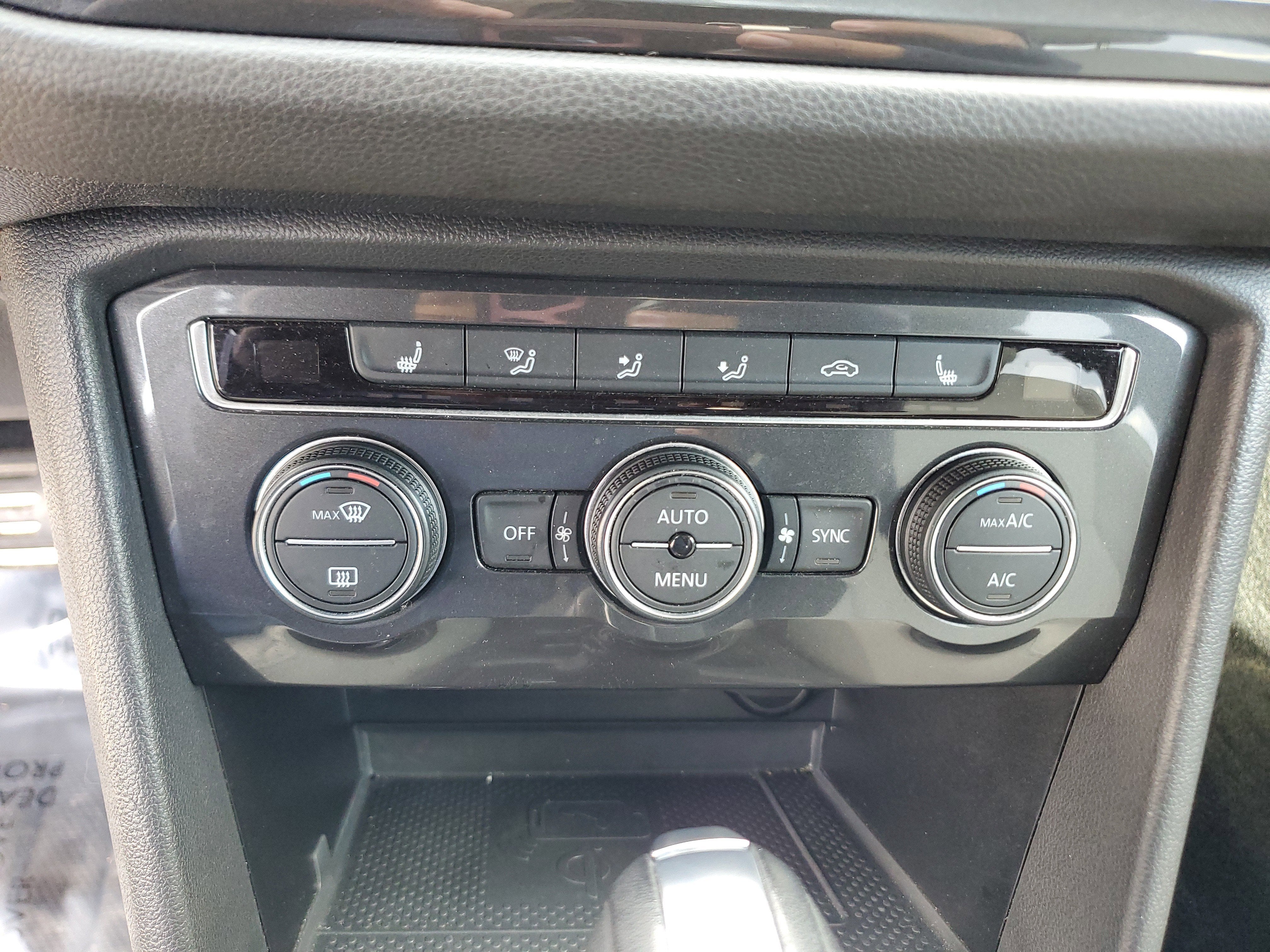 2020 Volkswagen Tiguan 2.0T SE R-Line Black