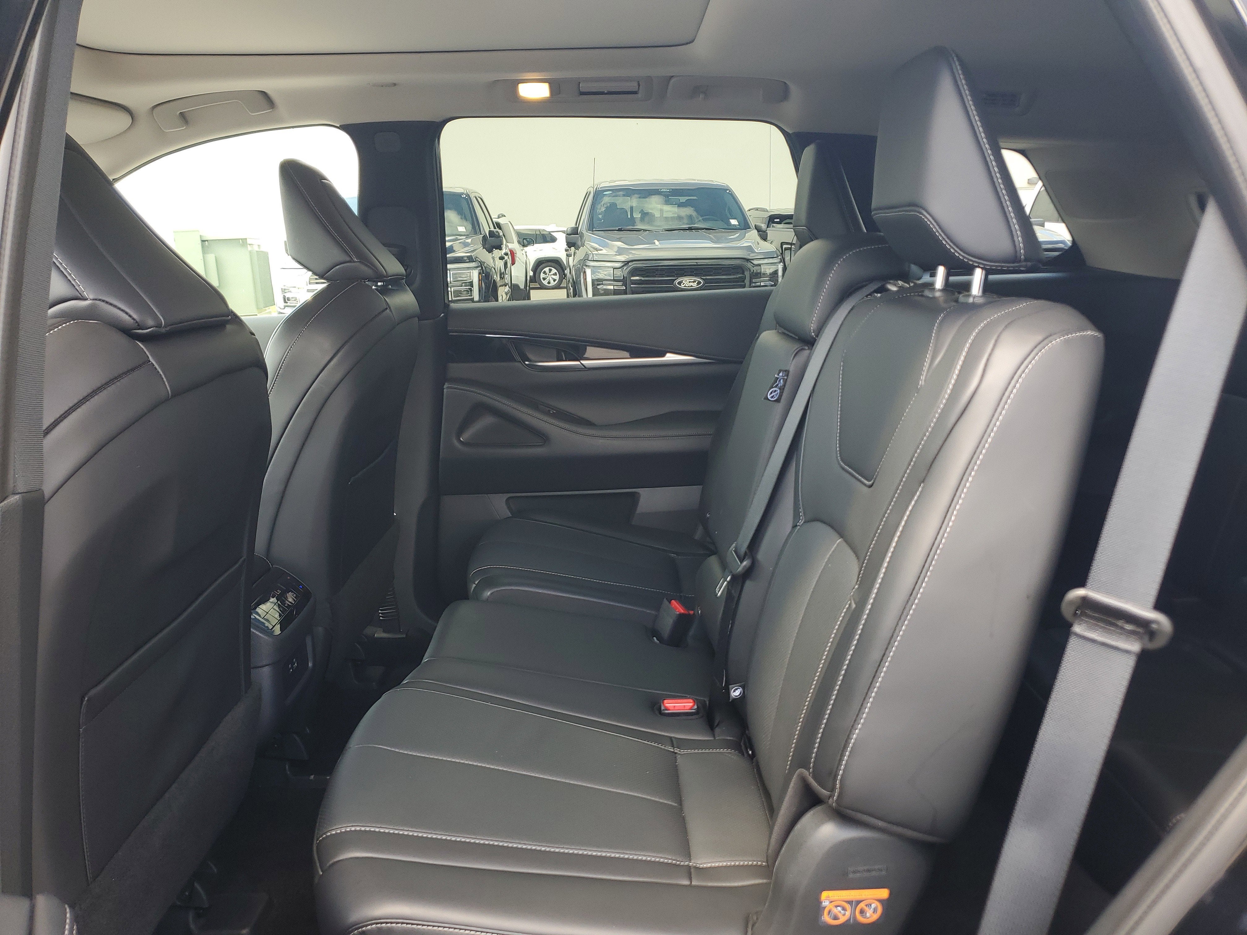 2025 INFINITI QX60 PURE