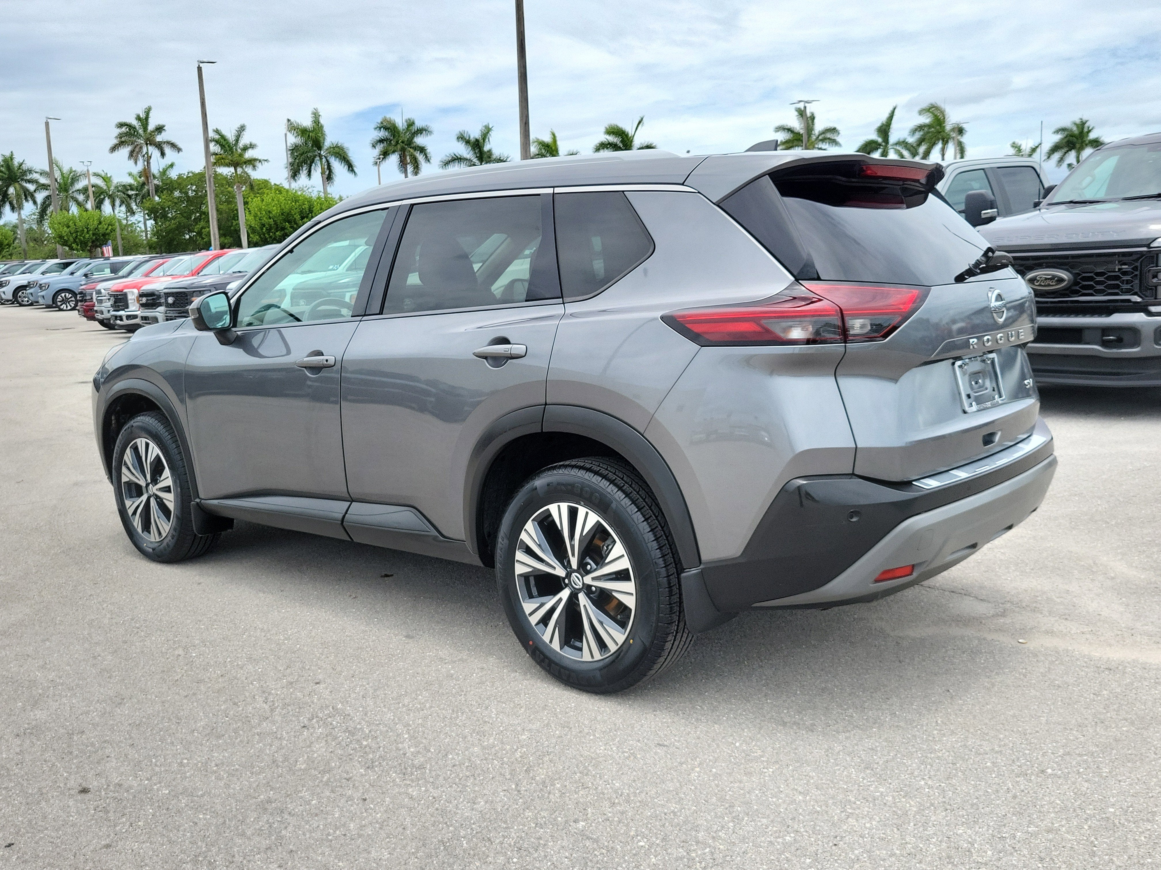 2021 Nissan Rogue SV