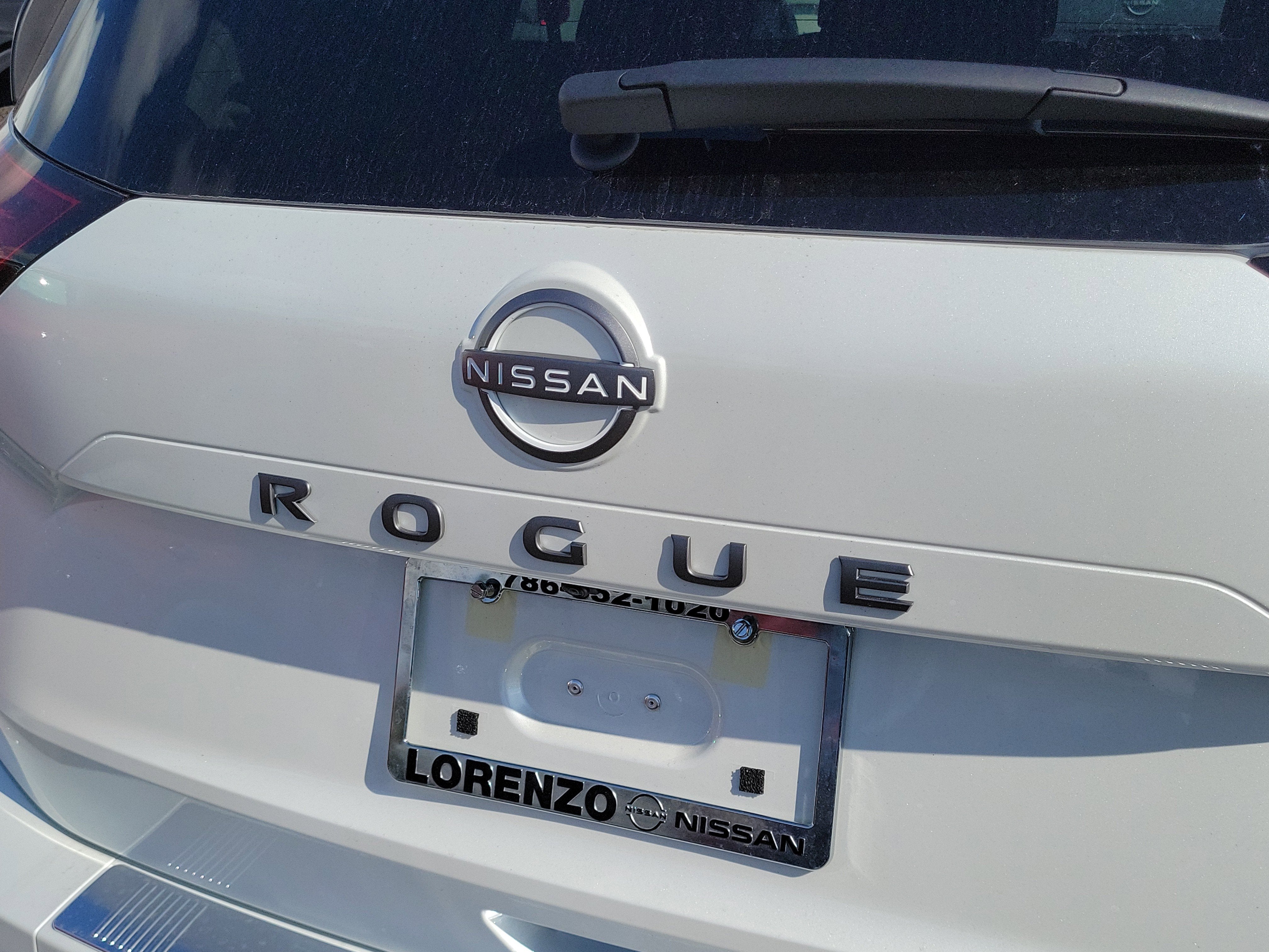 2026 Nissan Rogue SV