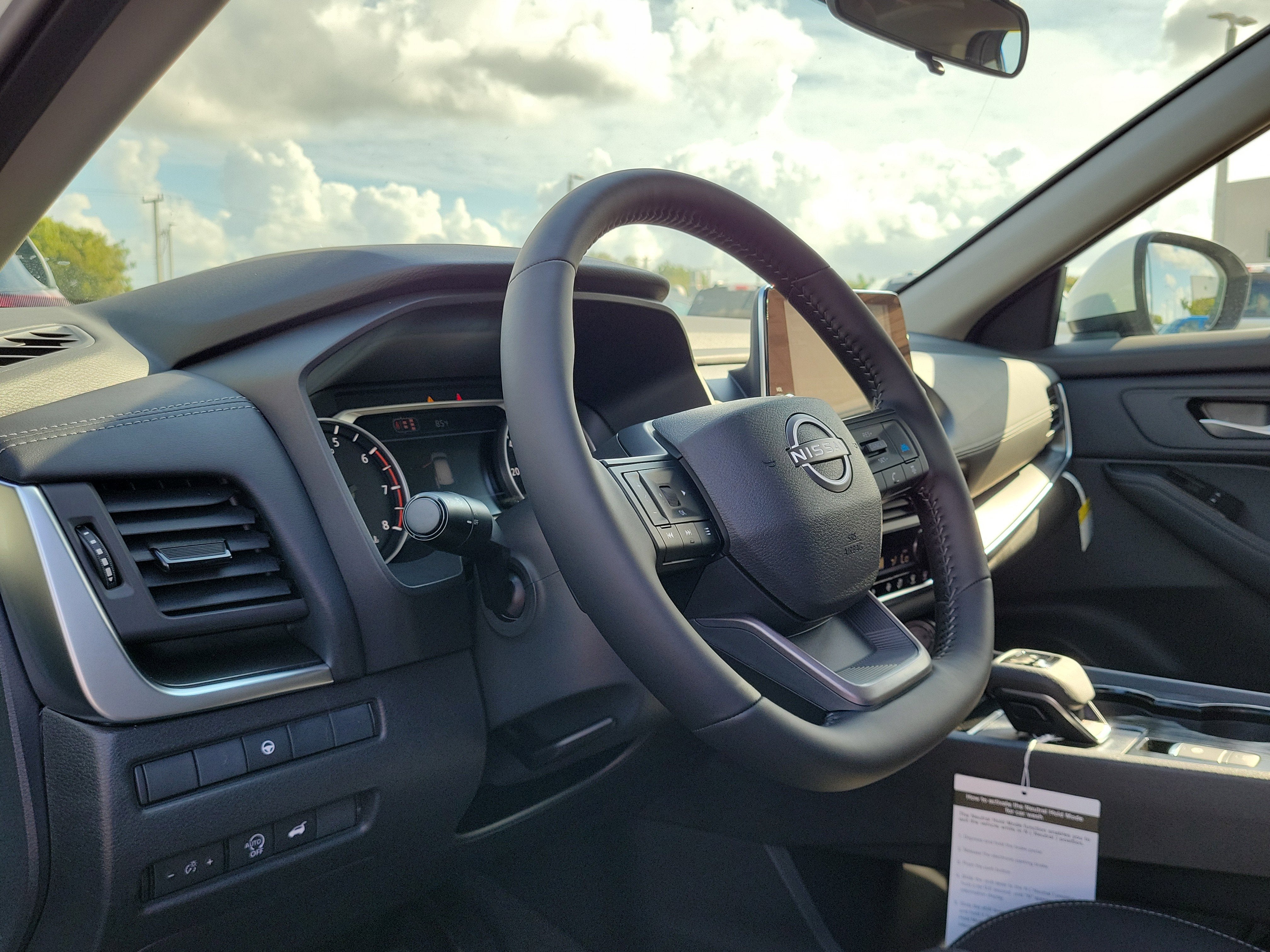 2026 Nissan Rogue SV