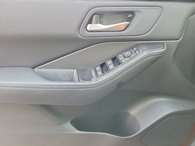 2027 Nissan Rogue SV