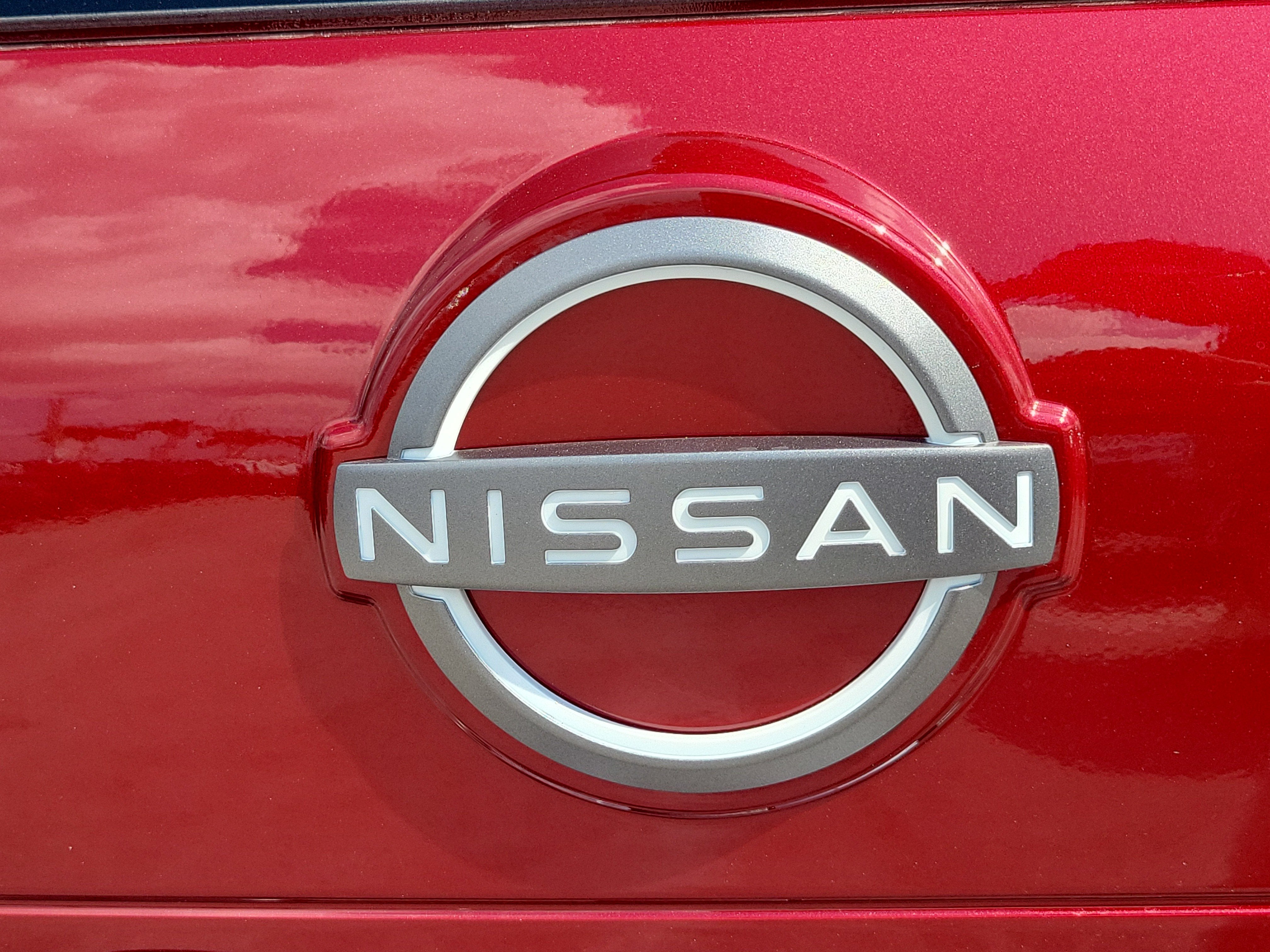 2027 Nissan Rogue SV