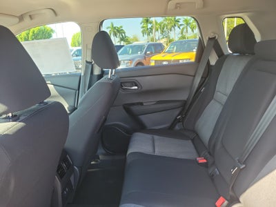 2027 Nissan Rogue SV