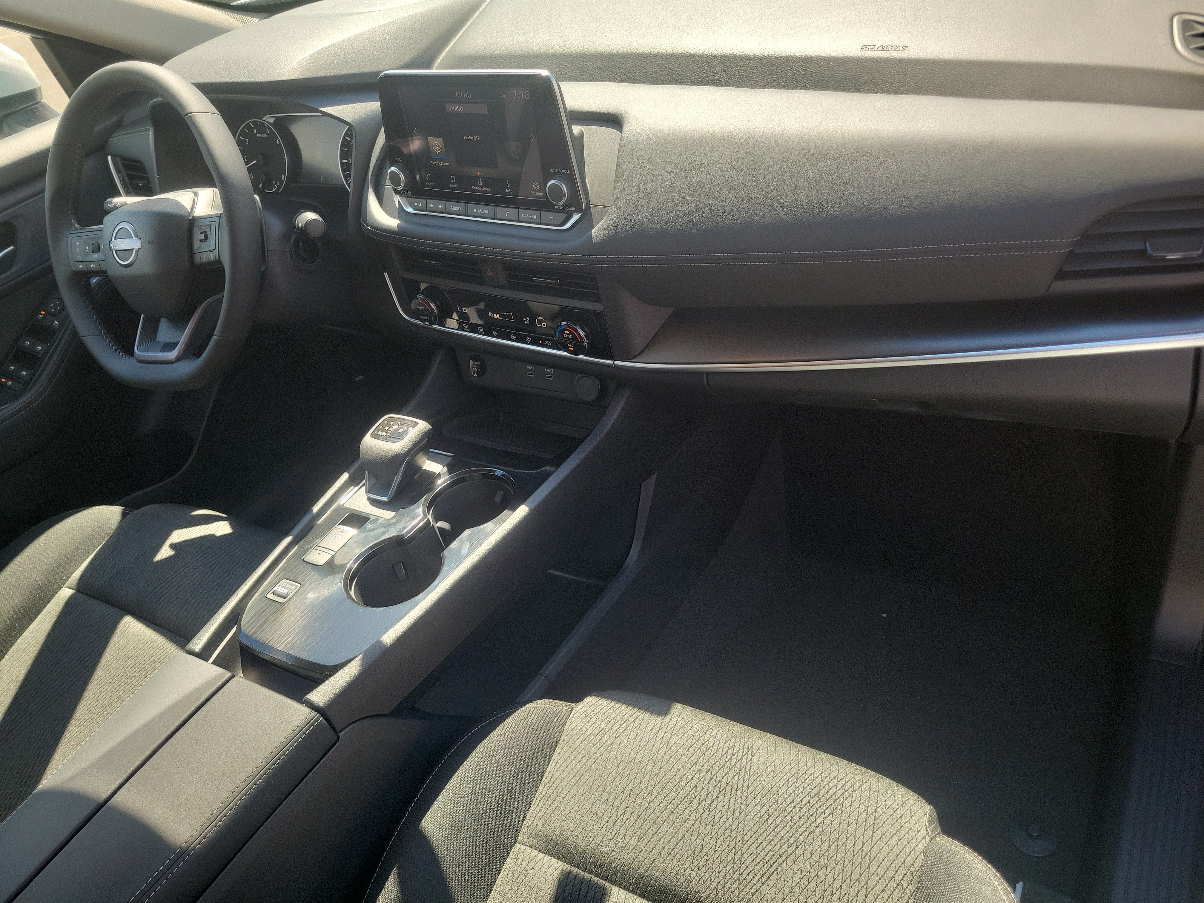 2027 Nissan Rogue SV