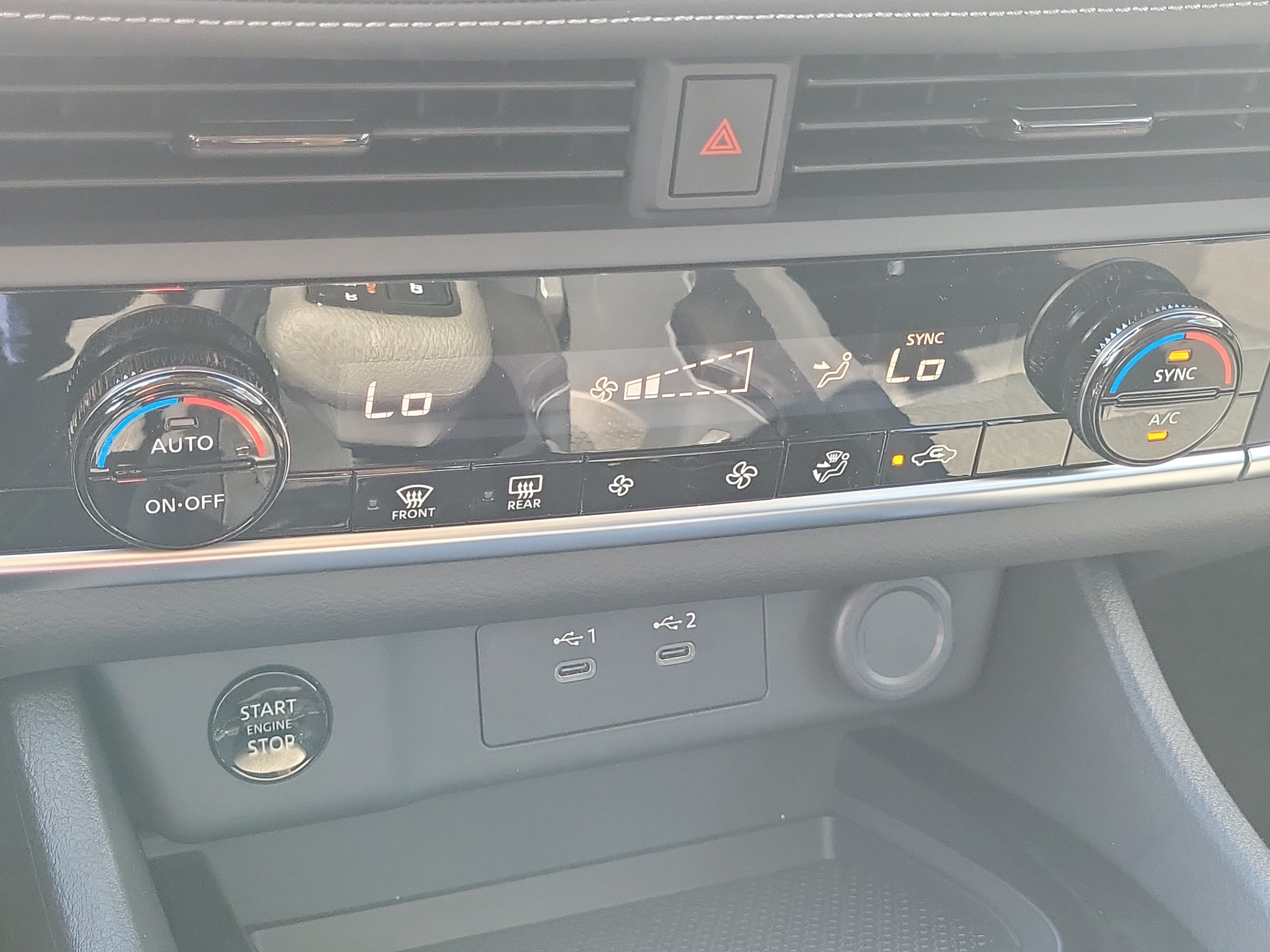 2027 Nissan Rogue SV