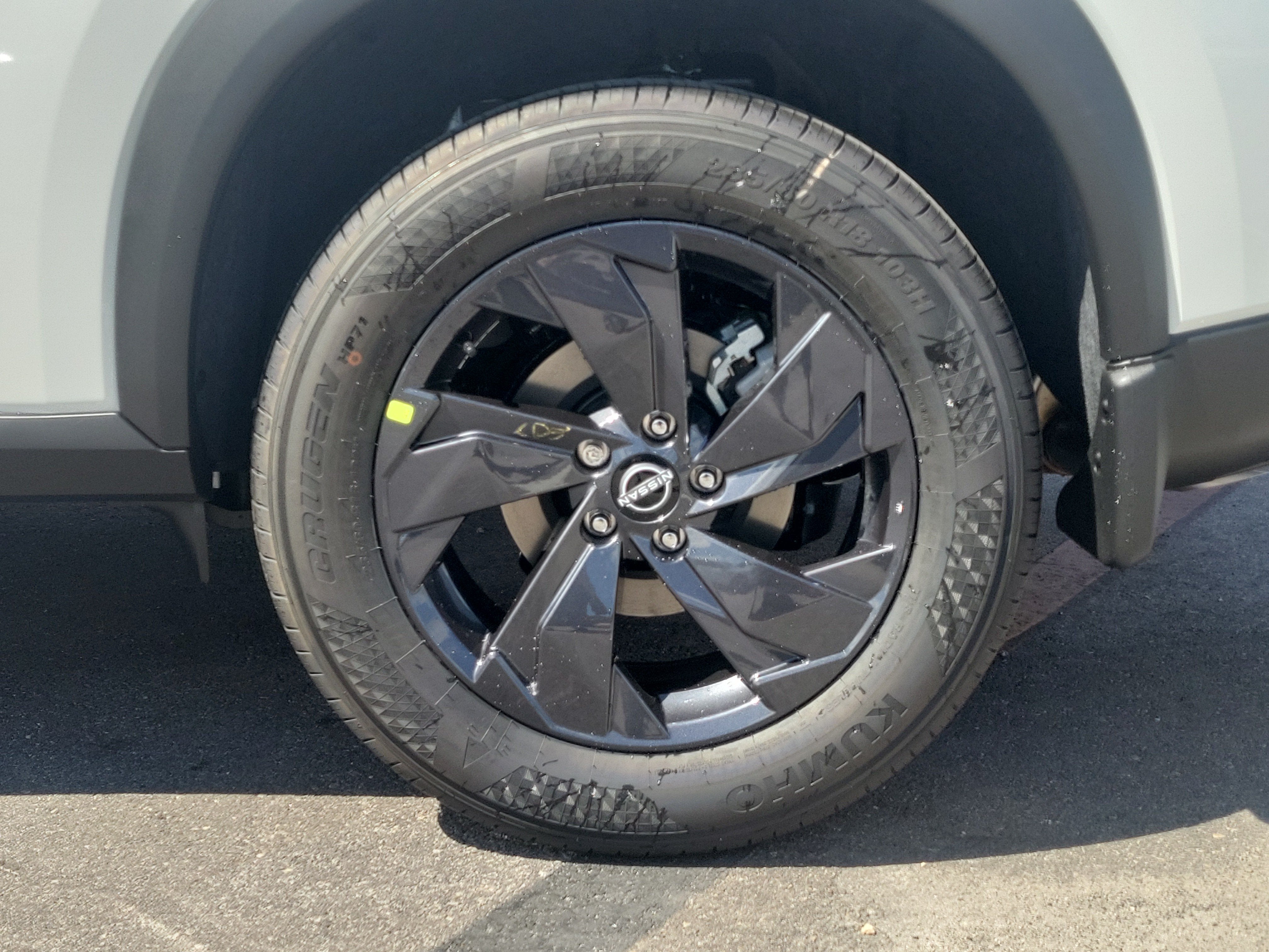 2027 Nissan Rogue SV