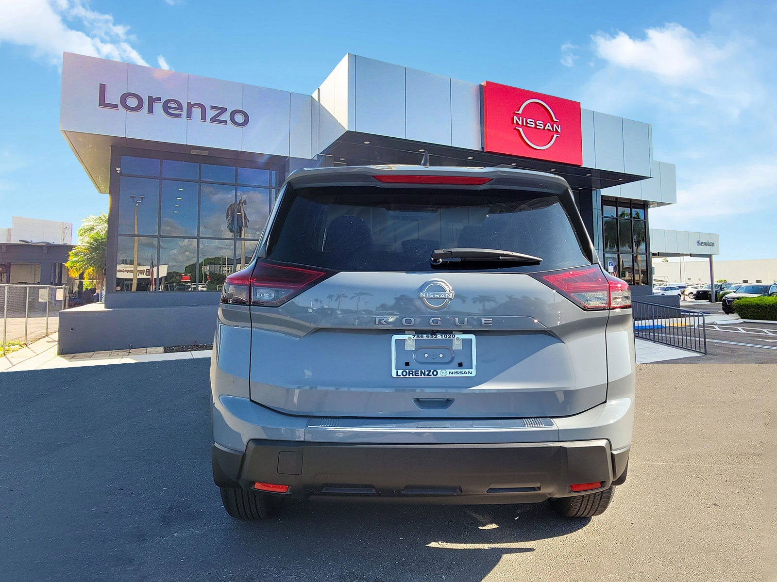 2026 Nissan Rogue SV