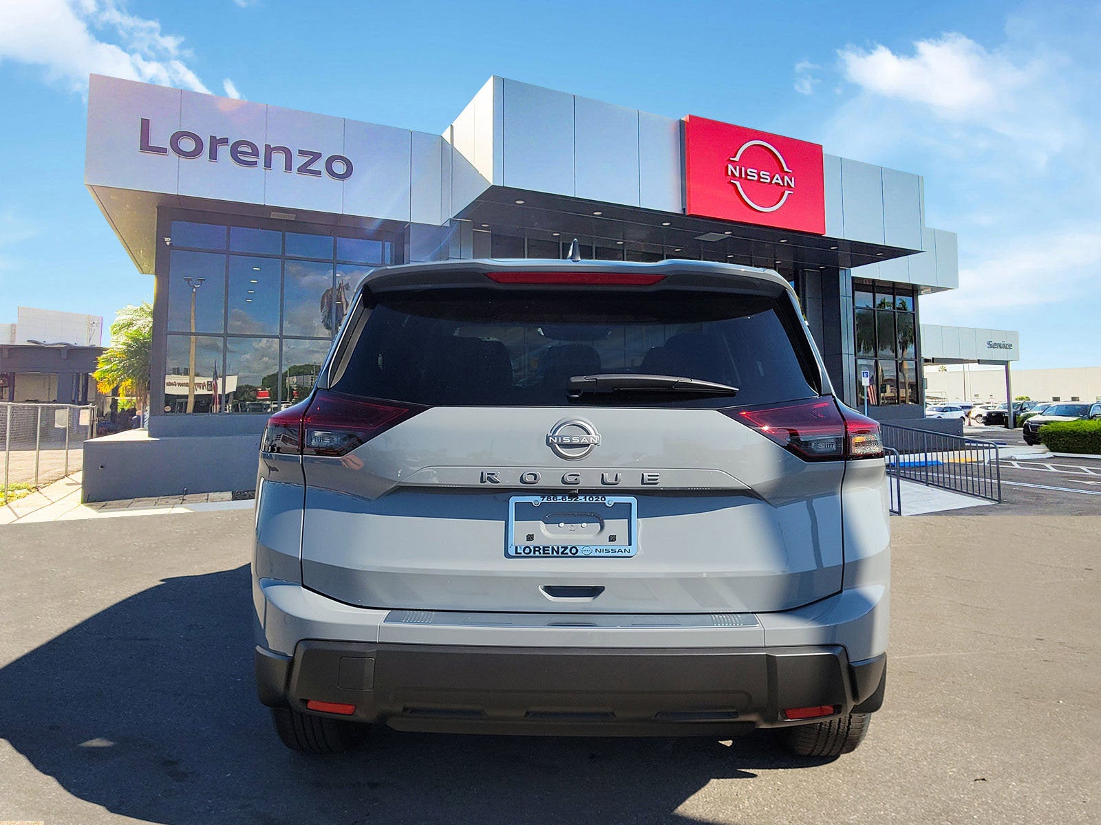 2026 Nissan Rogue SV