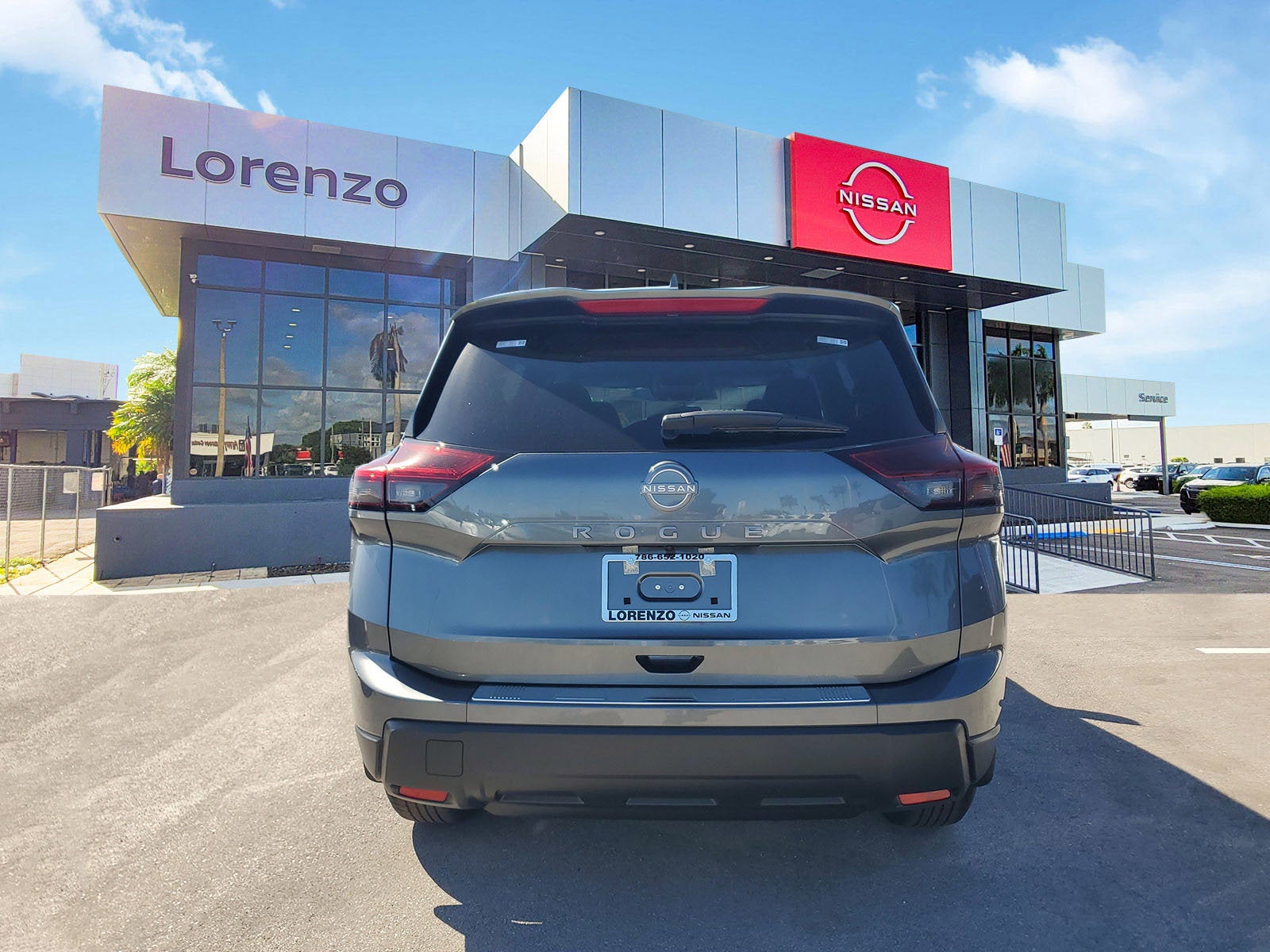 2026 Nissan Rogue SV