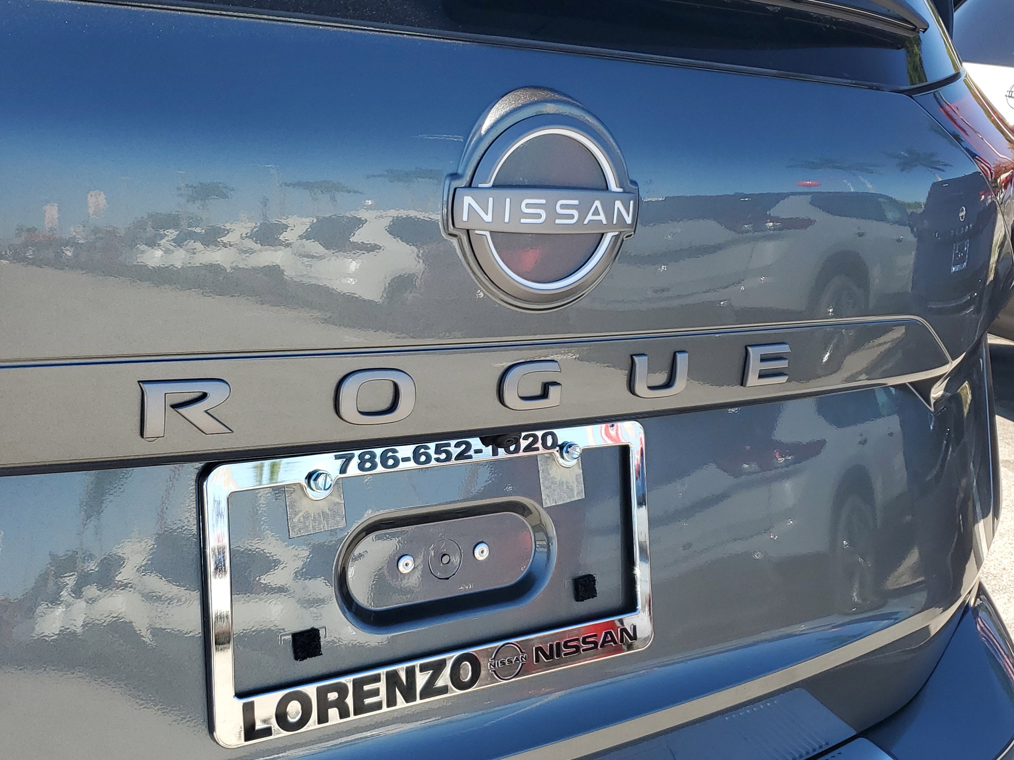 2026 Nissan Rogue SV