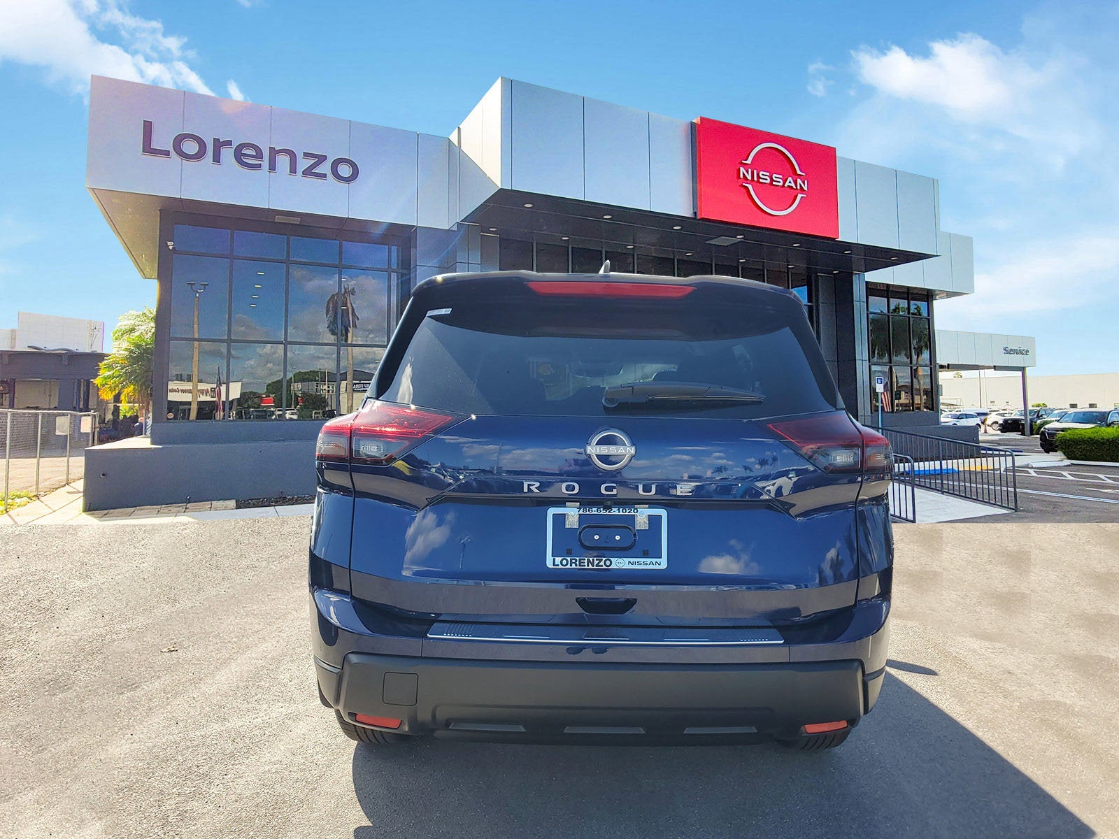 2026 Nissan Rogue SV