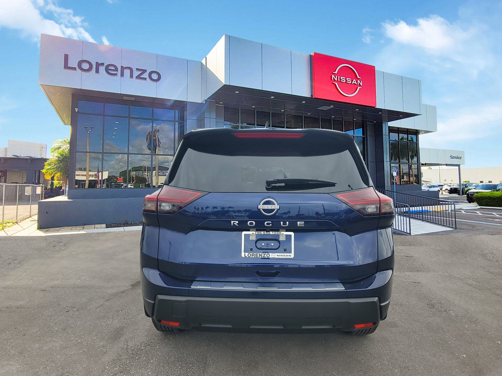 2026 Nissan Rogue SV