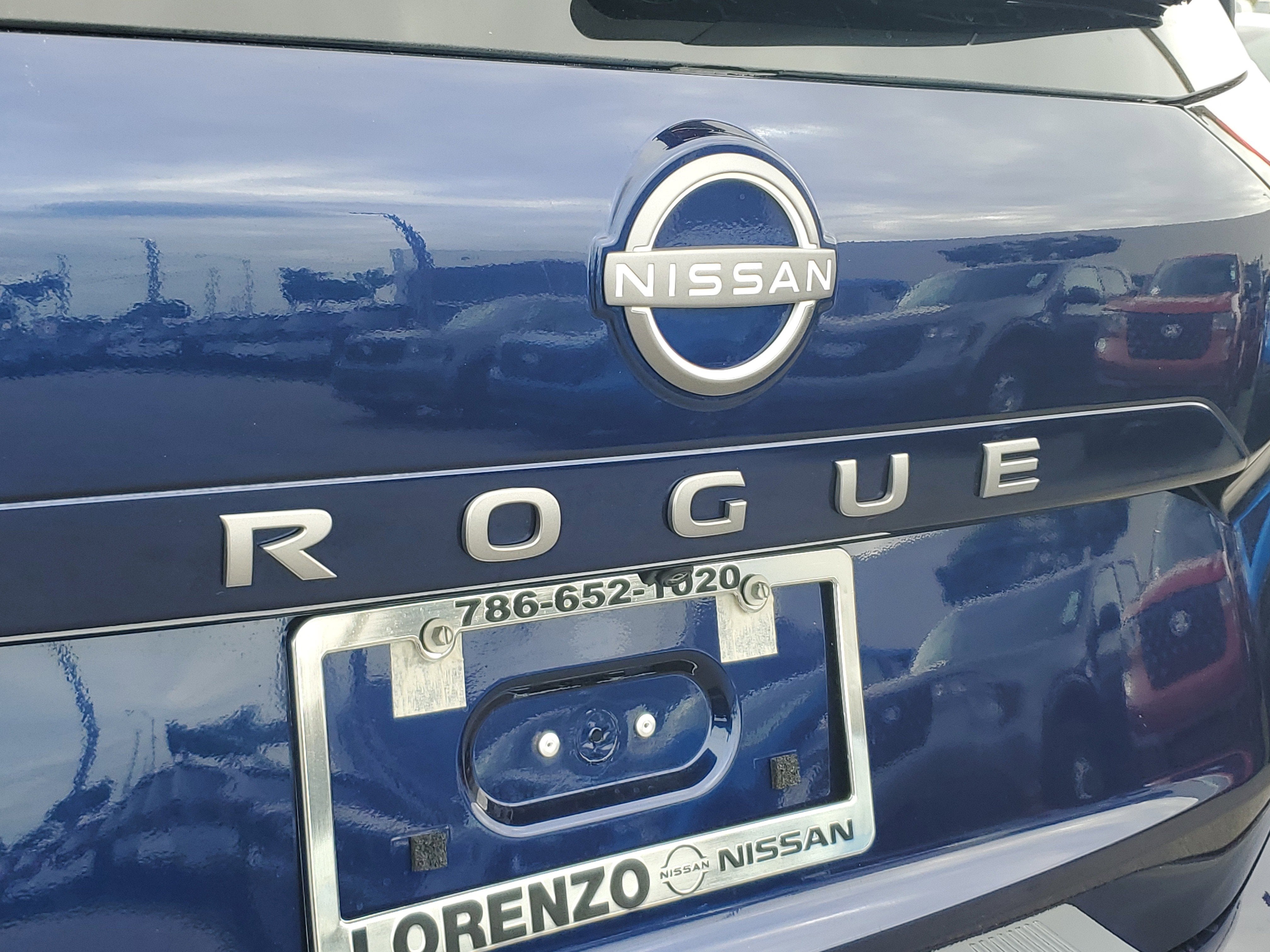 2026 Nissan Rogue SV