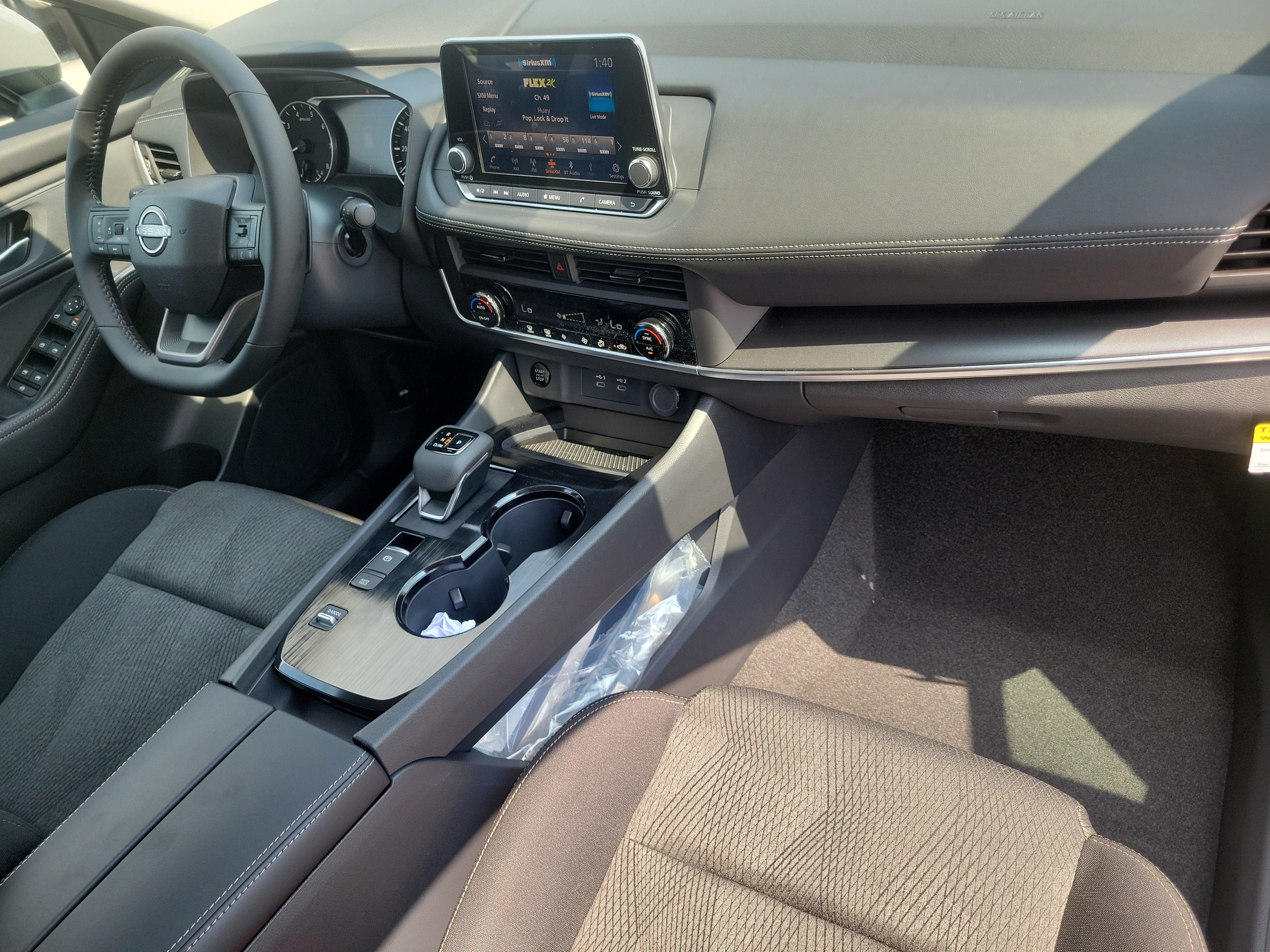 2027 Nissan Rogue SV