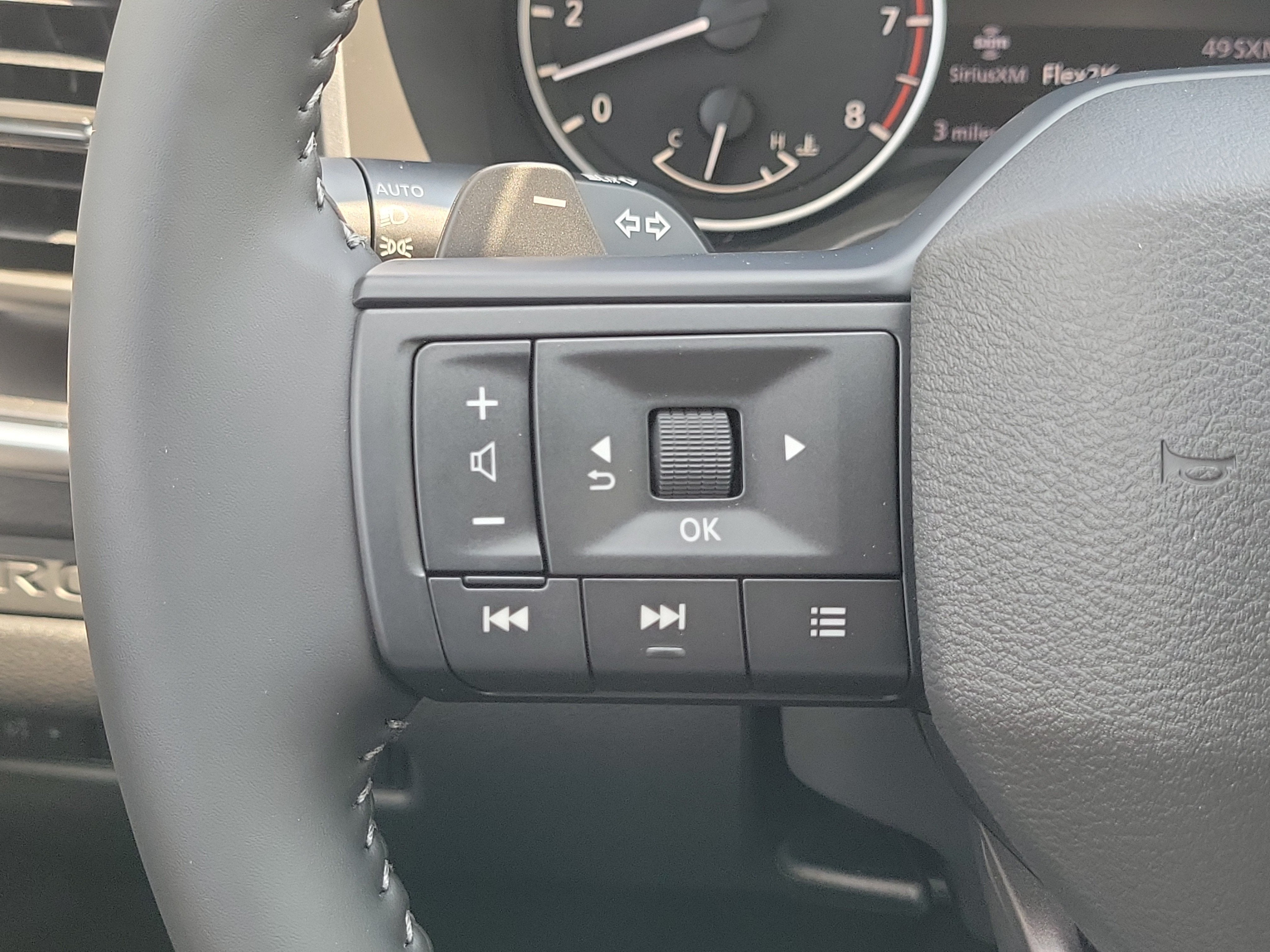 2027 Nissan Rogue SV