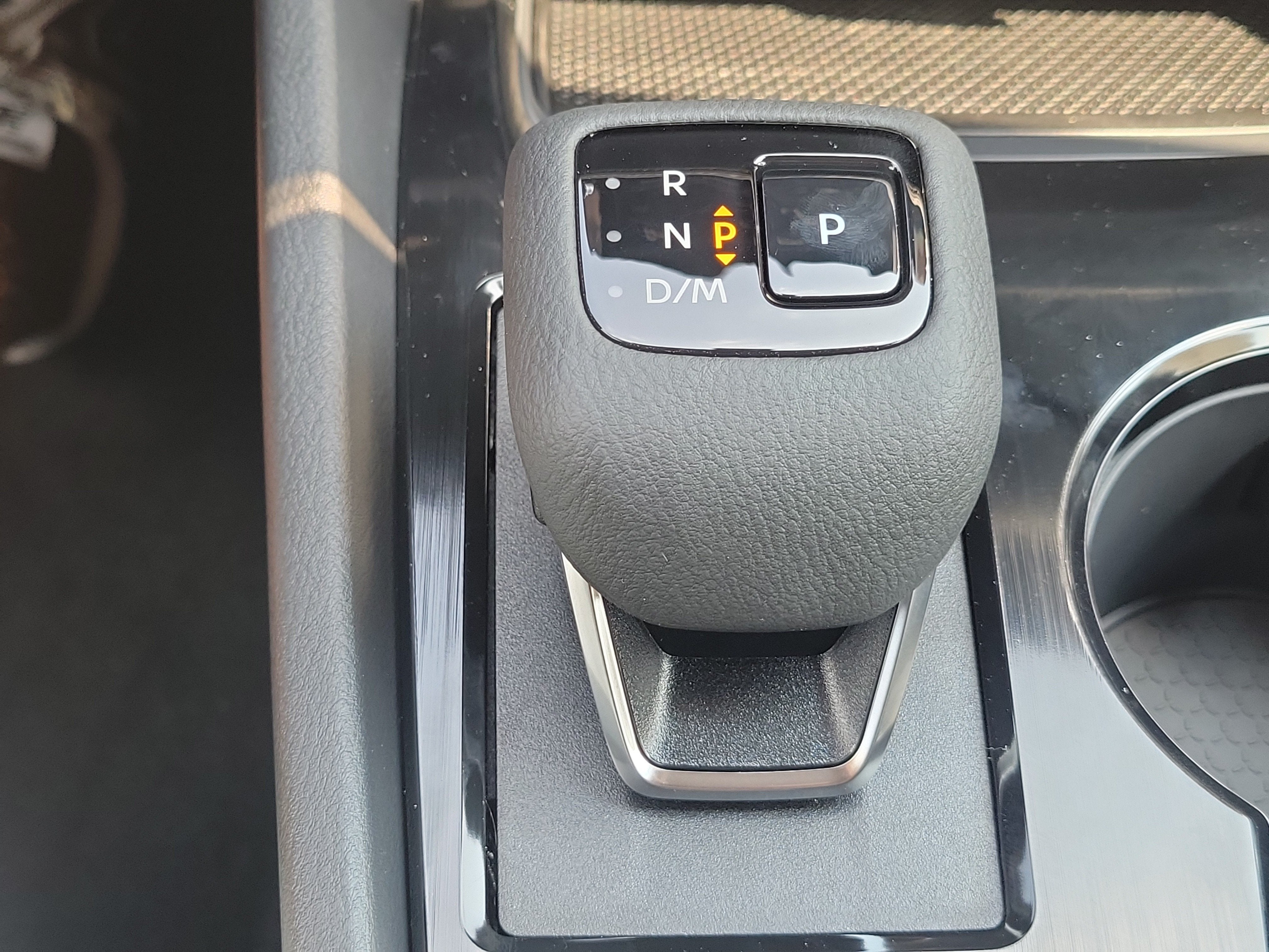 2027 Nissan Rogue SV