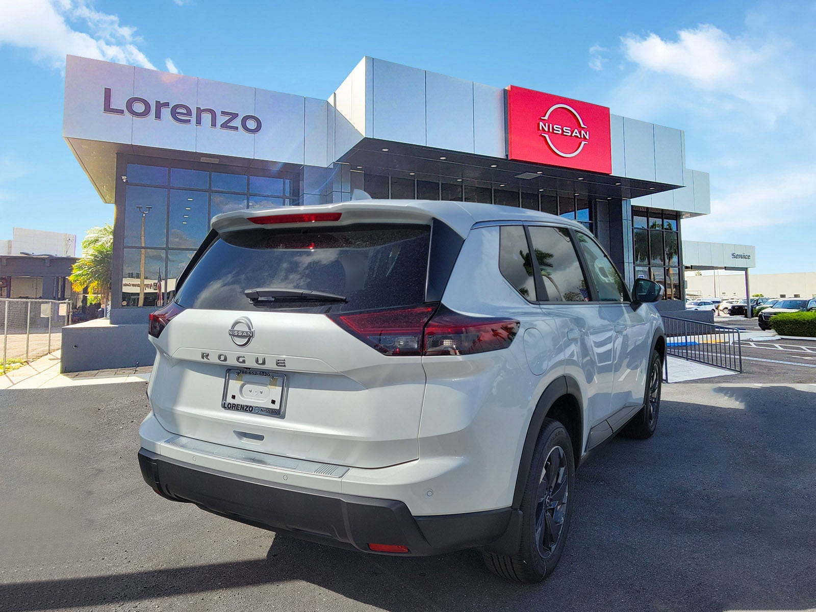 2026 Nissan Rogue SV